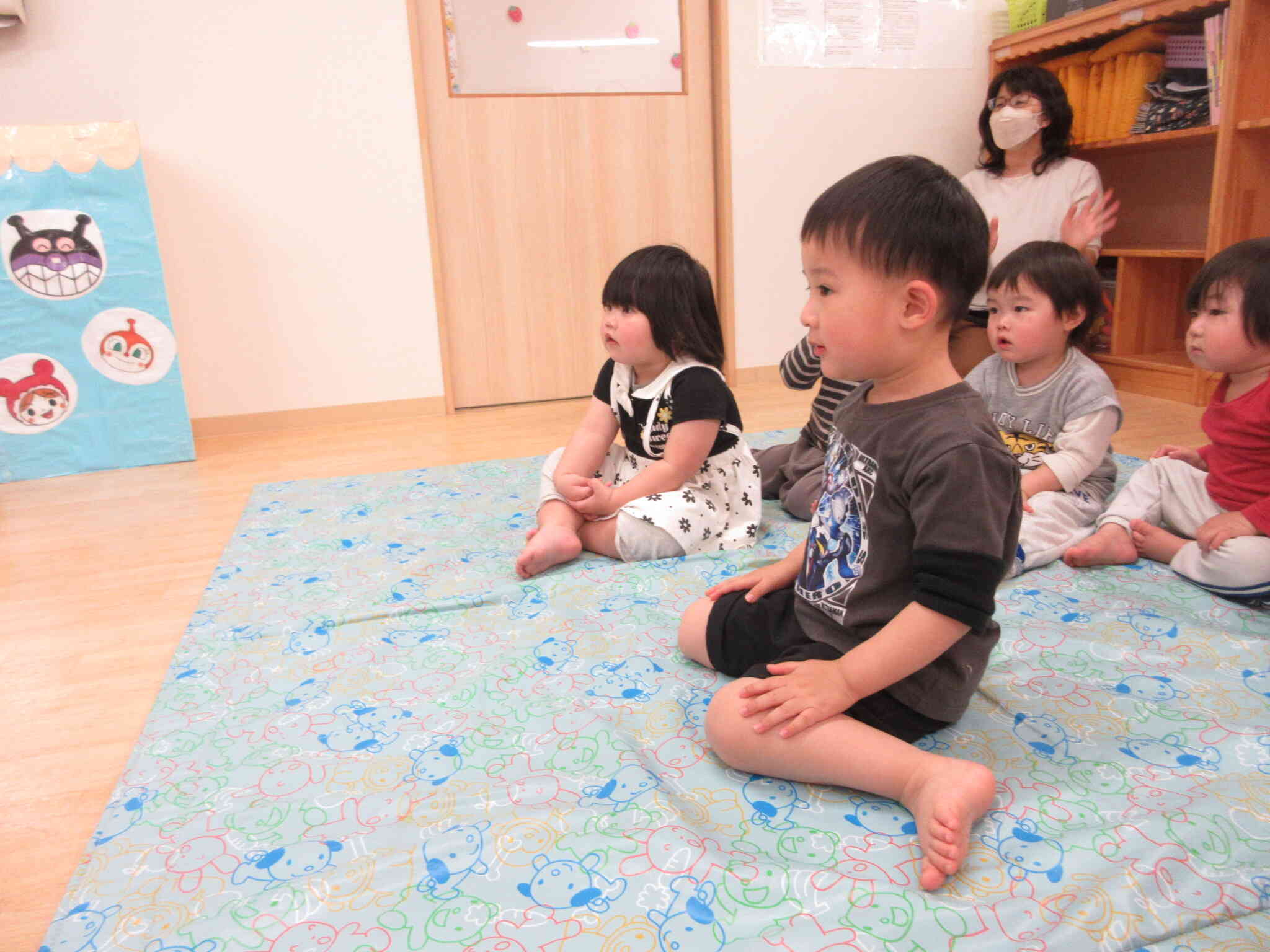 楽しいお話に、どんどん引き込まれていきます。