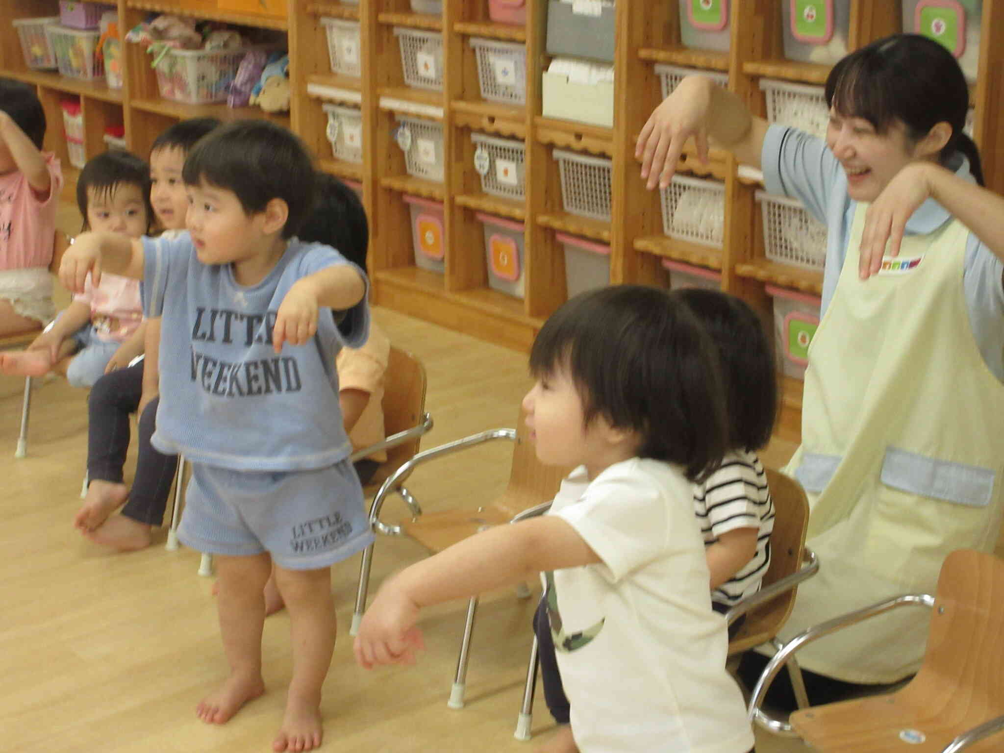 みんなでおばけポーズ！