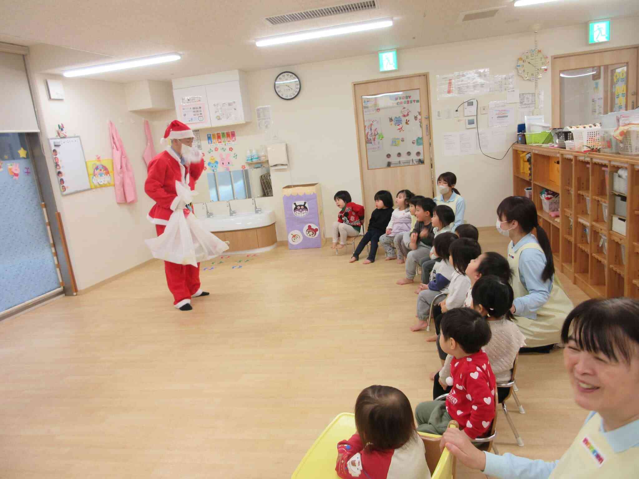 １２月２４日はクリスマス会！