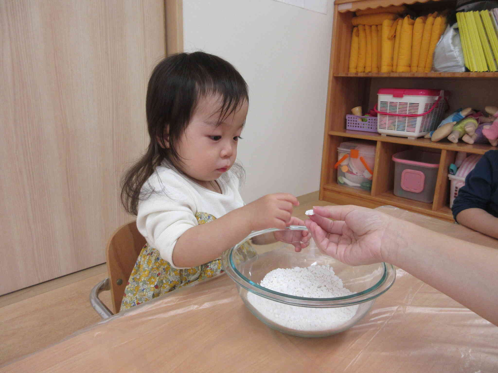 お団子の粉は、真っ白だね！