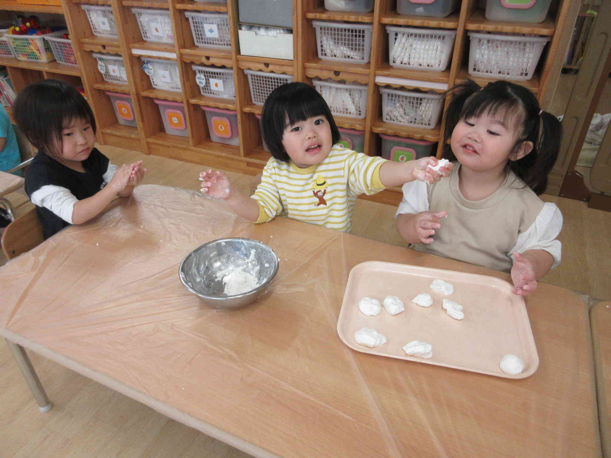 こねこね、楽しいな～♪