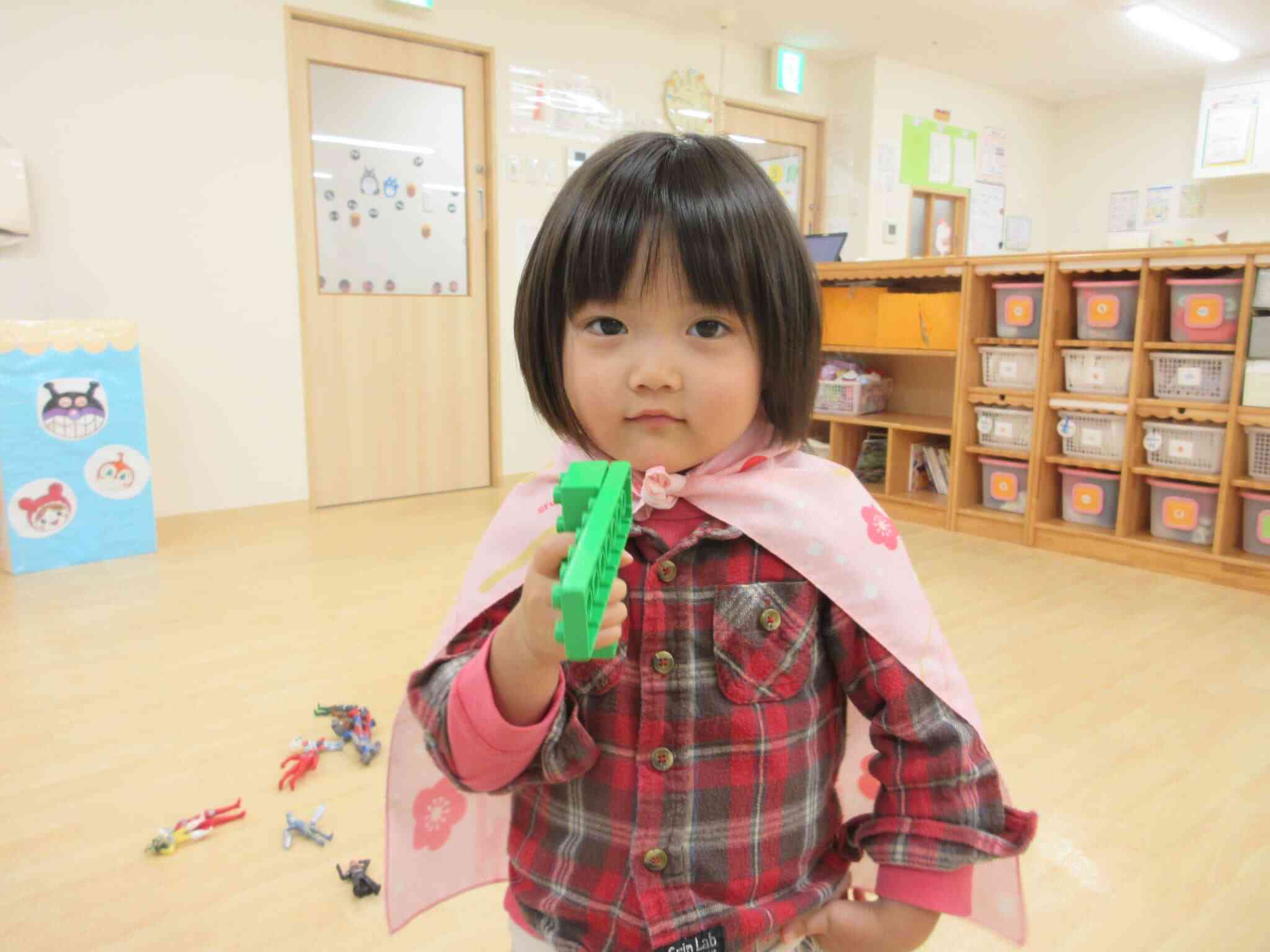 マントをつけて・・・