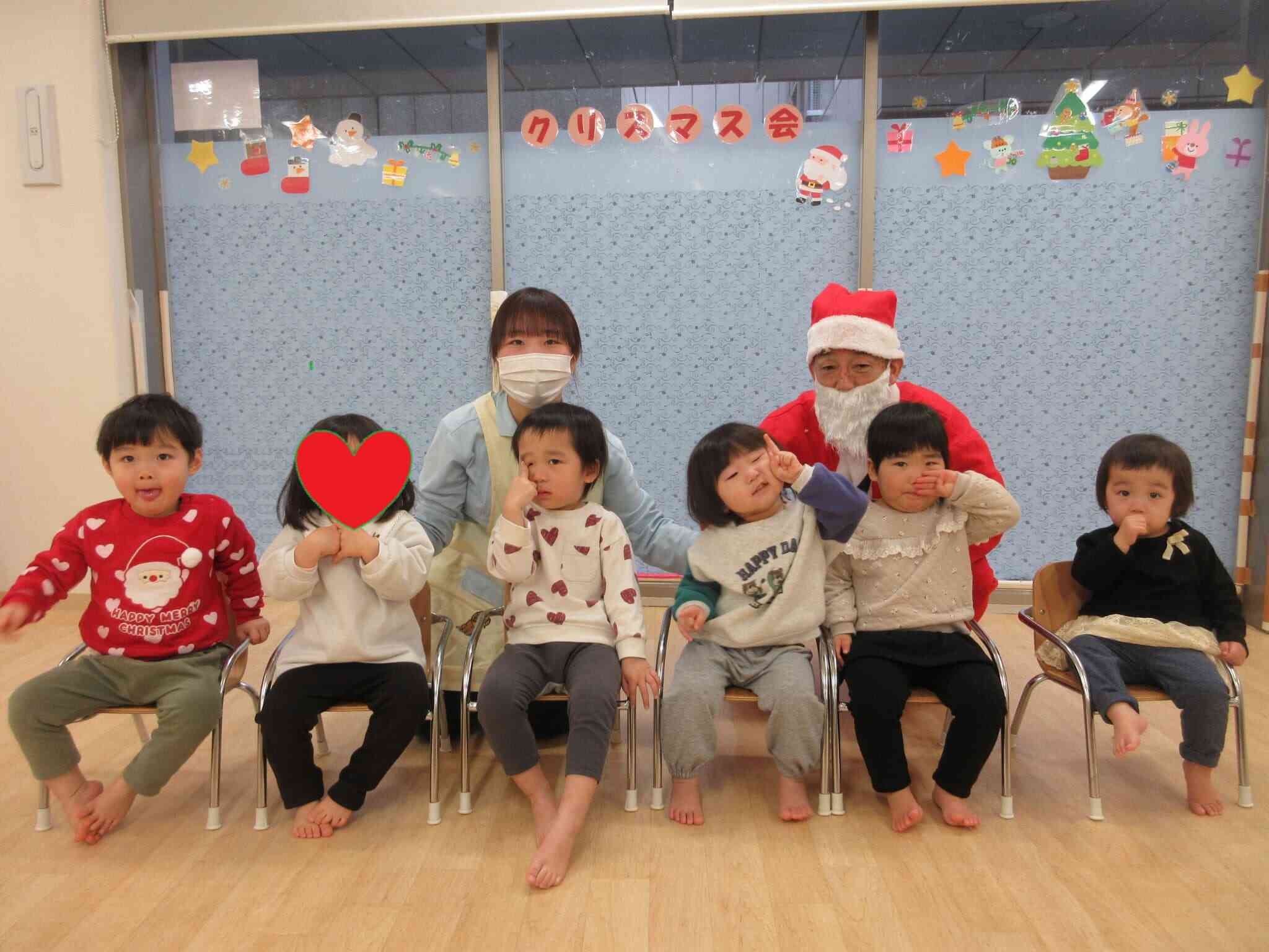 サンタさんとあひる組さん（１歳児）