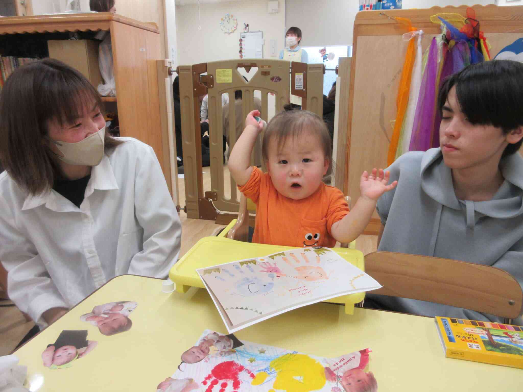 お兄ちゃんとママと一緒で嬉しいね！