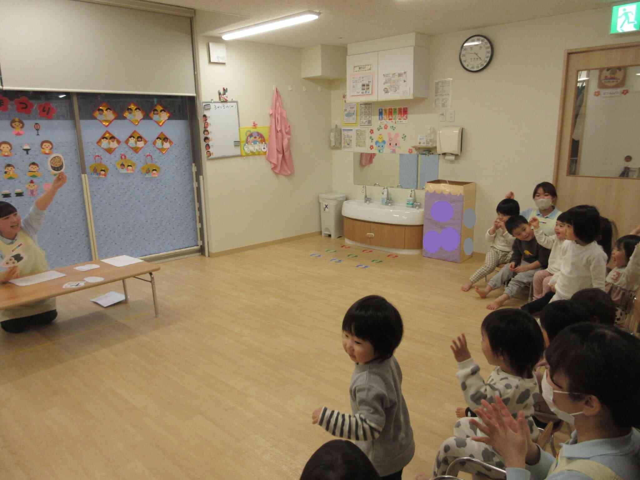 どーっちだ！ひなまつりクイズ☆