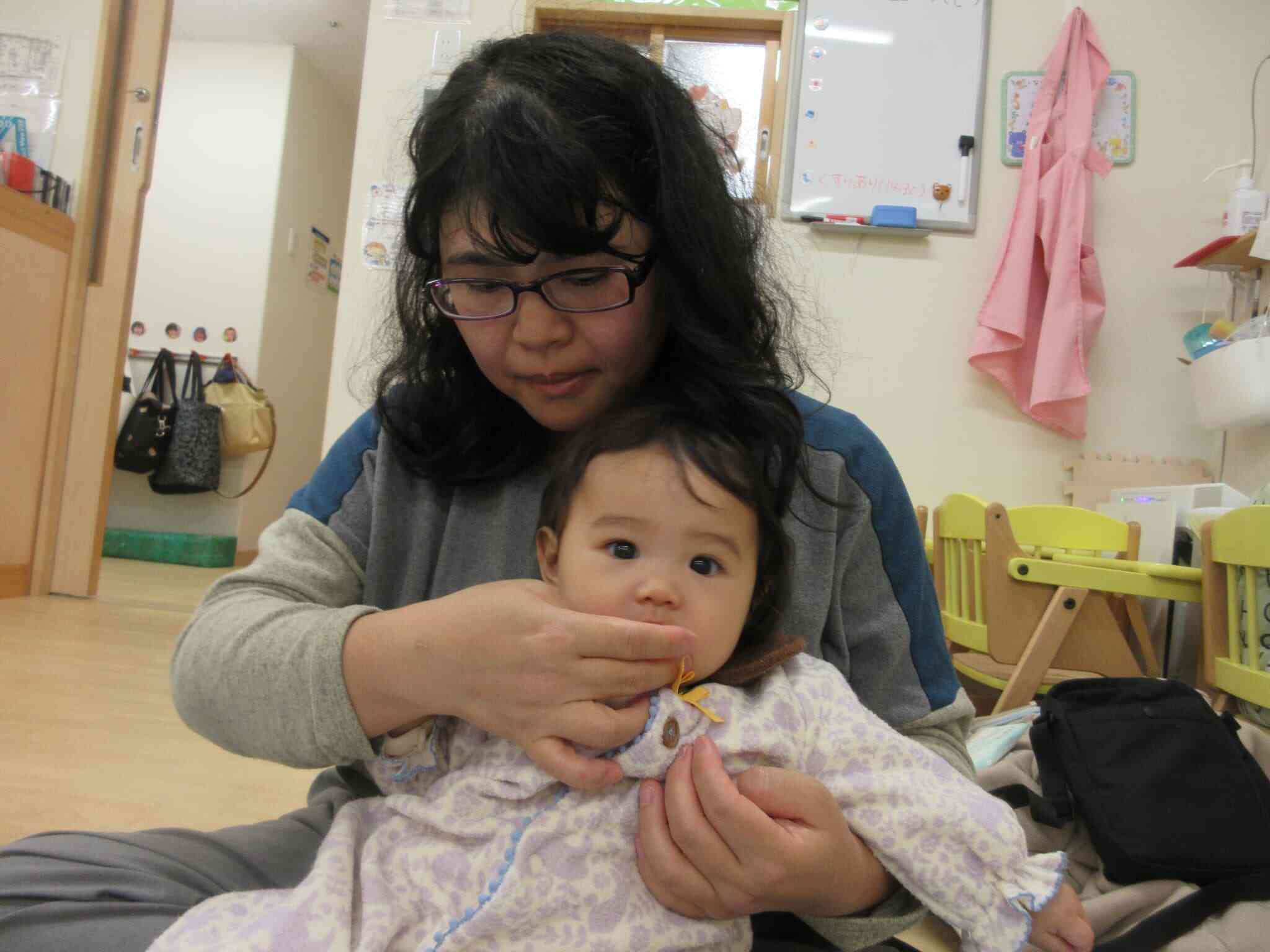 お口の周りを刺激してあげると、可愛いお口がたくさん動きます☆
