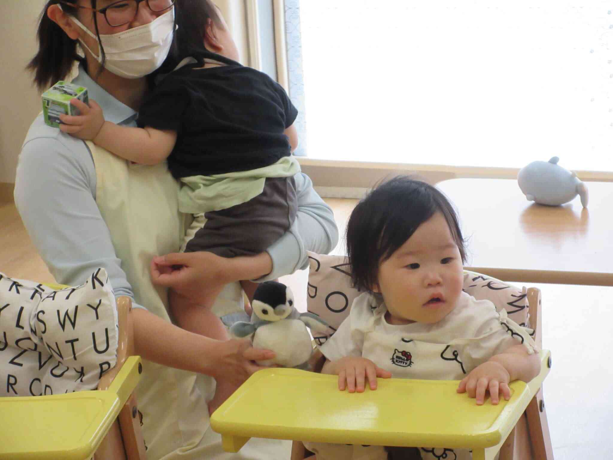 お椅子に座るのも上手になったんだよ♡
