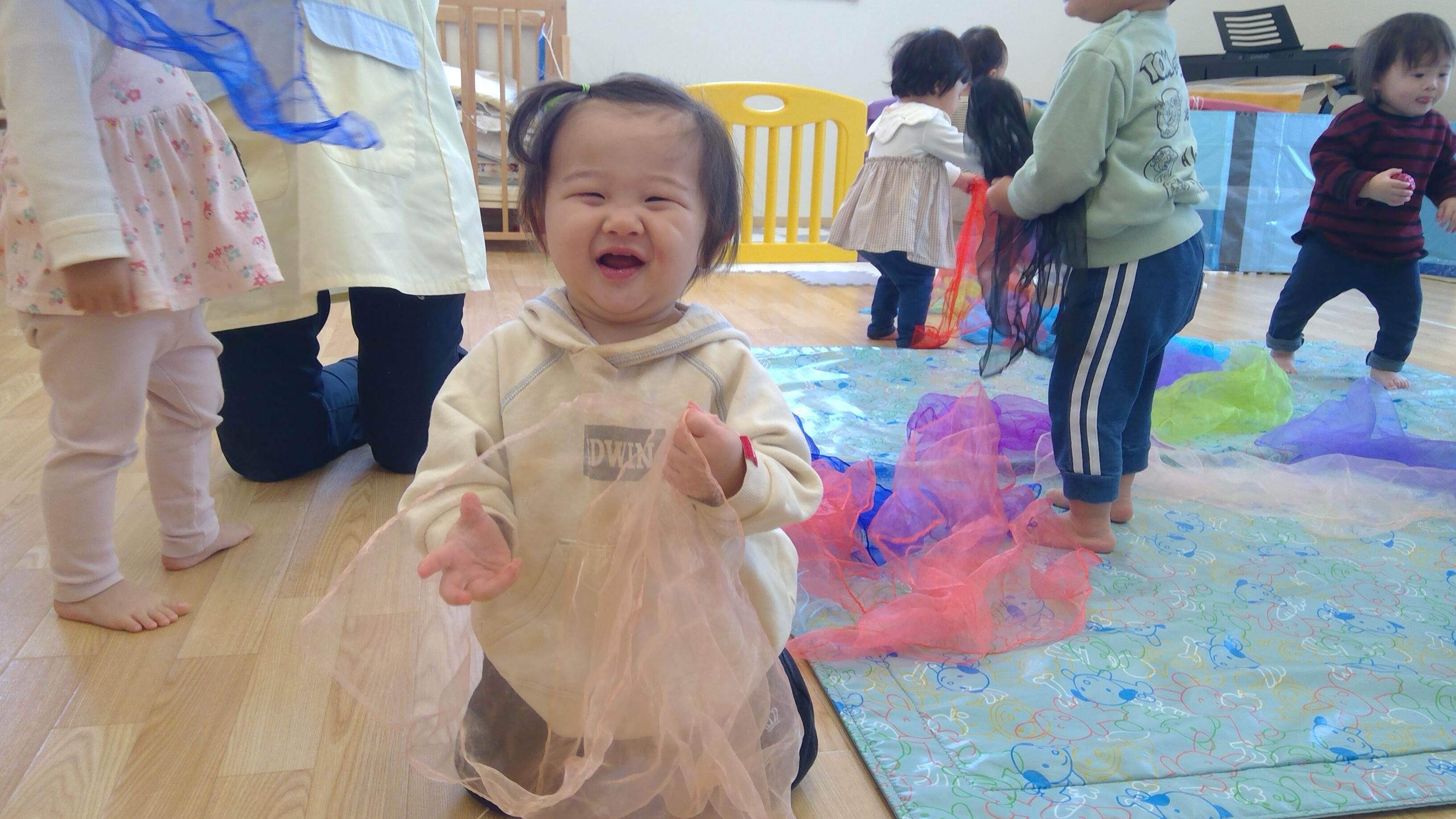 スカーフって気持ちいいね！！