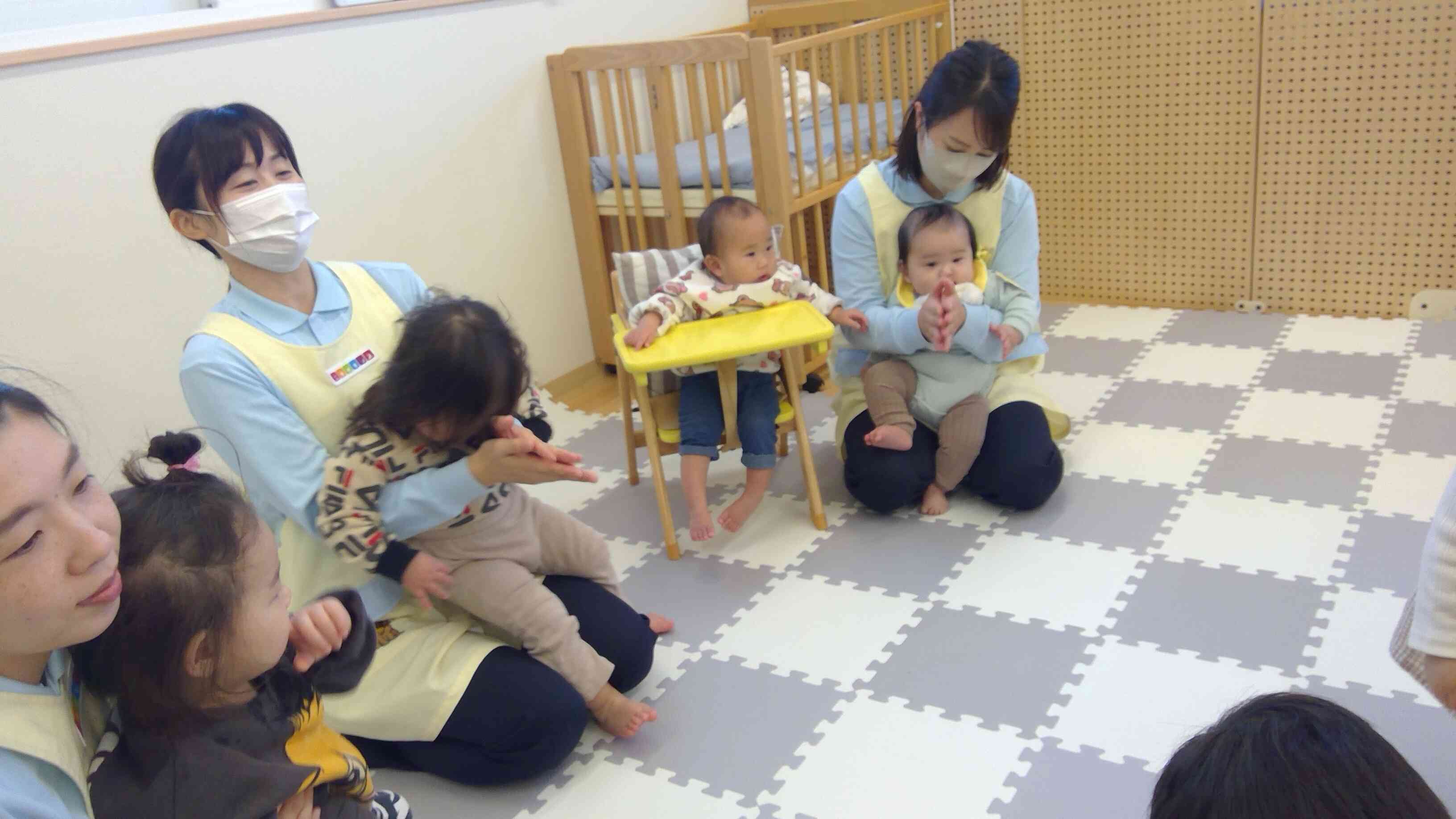 ０歳児(ひよこ組)も一緒に参加しました☆