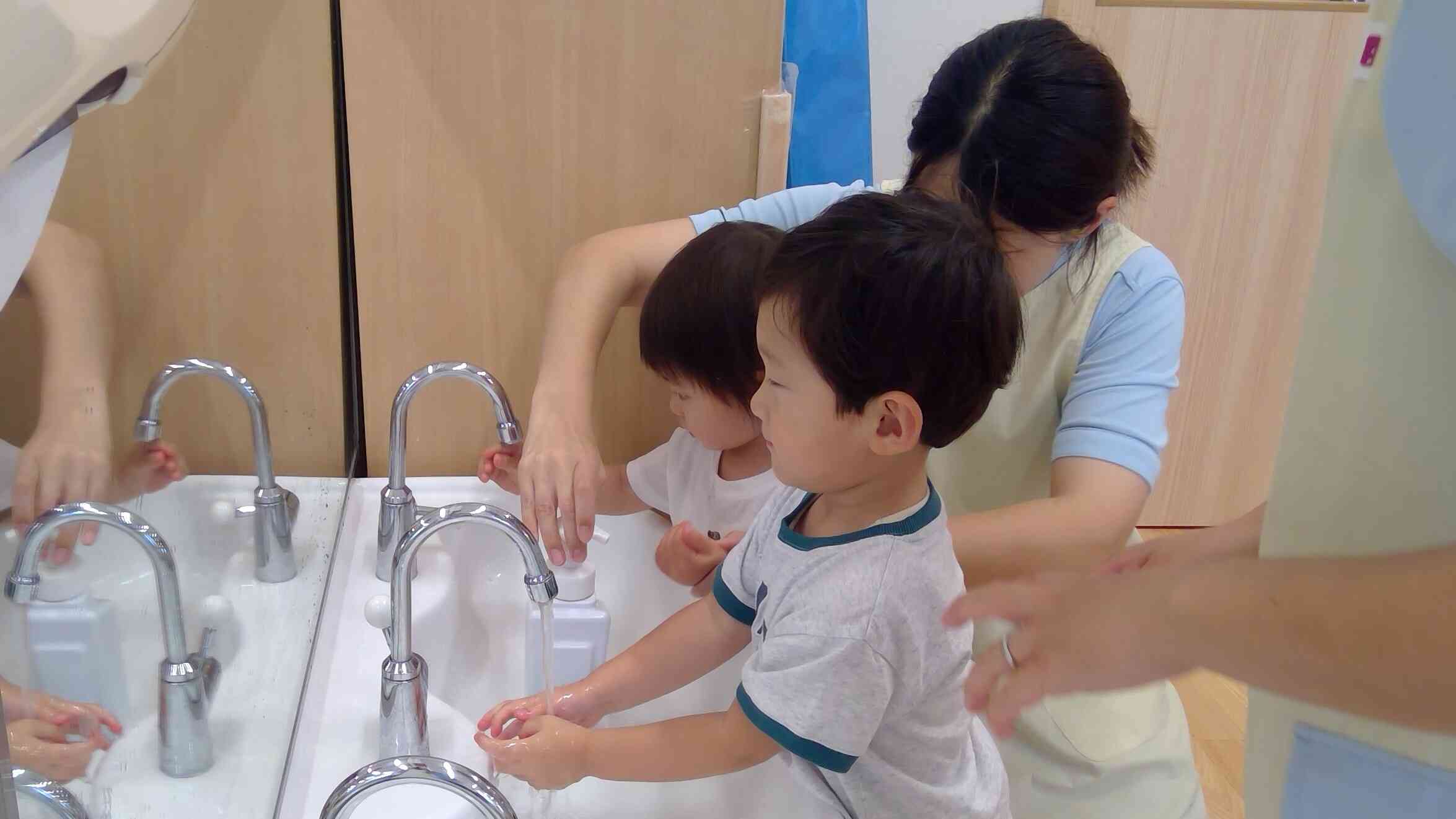 手を洗うのって気持ちいいね