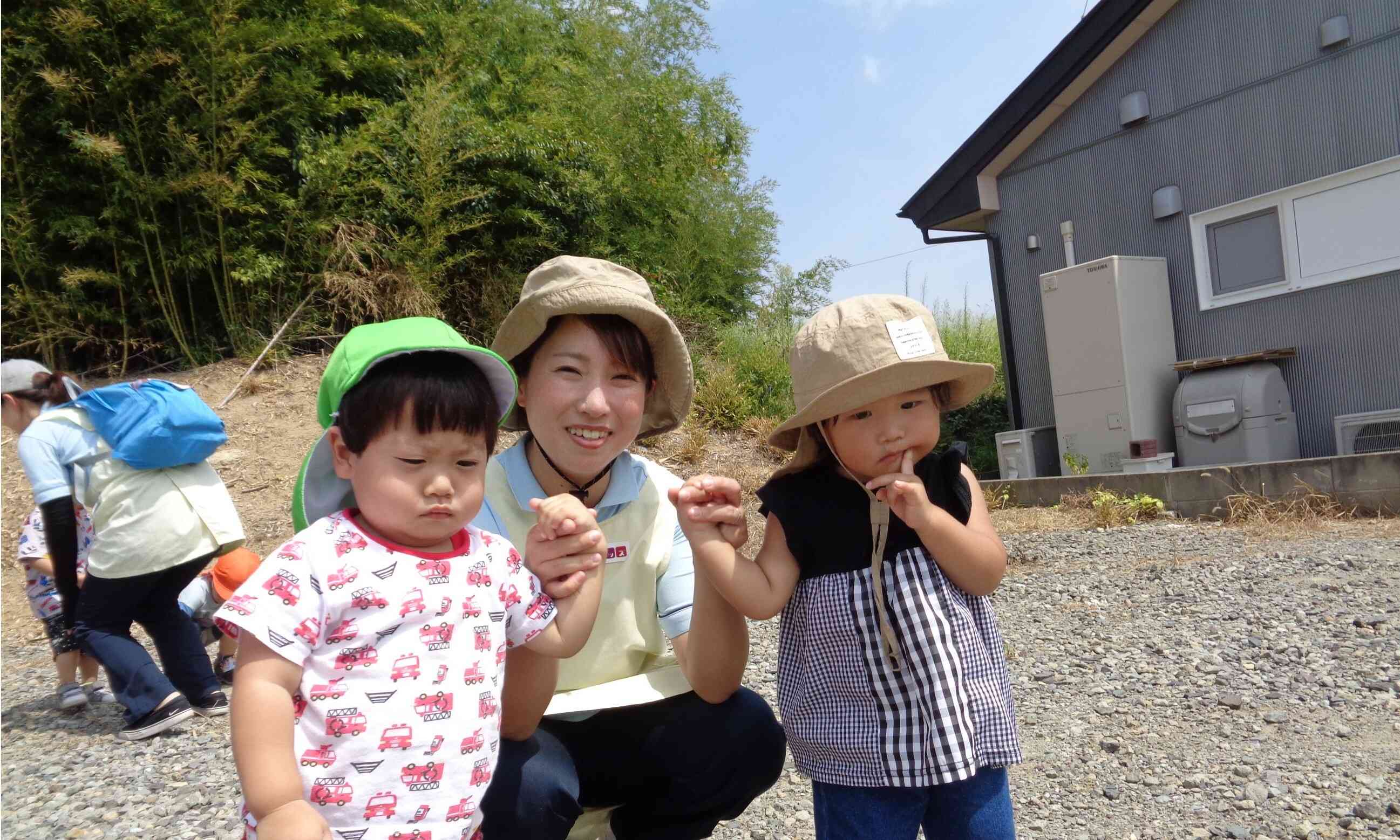 おひさまがまぶしいね！
