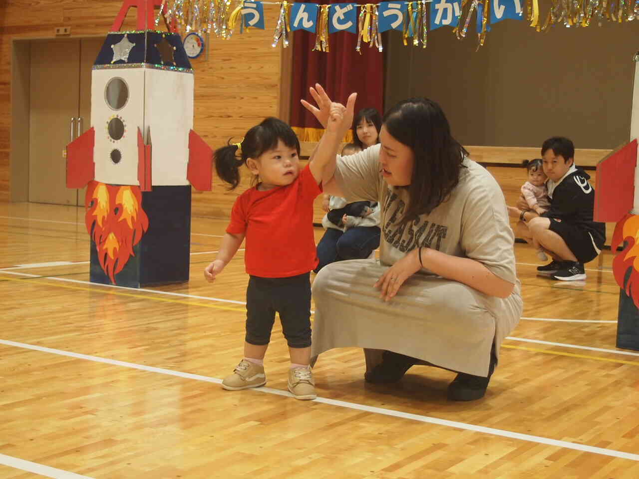 運動会の様子　ひよこ組　(０歳児)