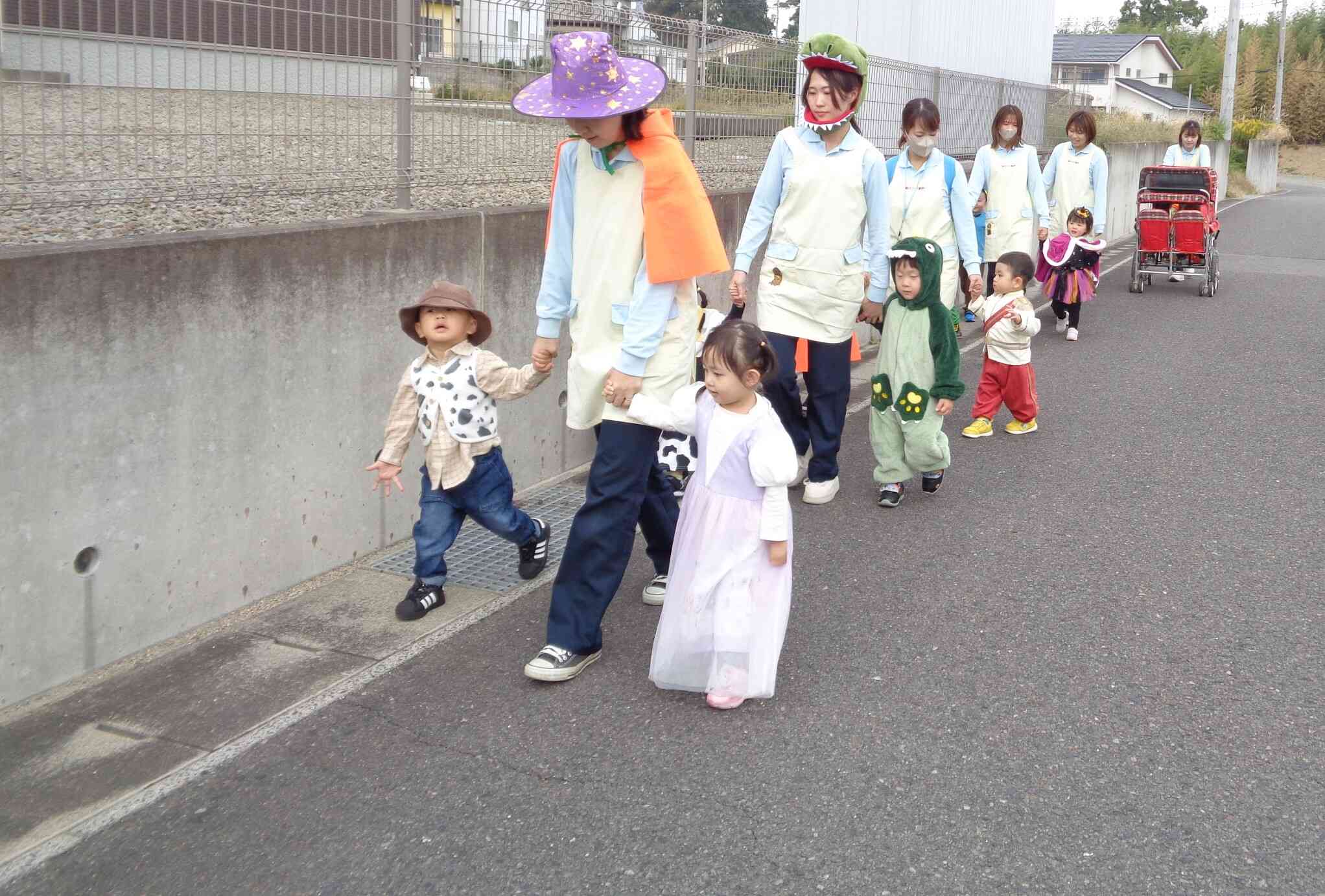 みんなで仮装行列☆