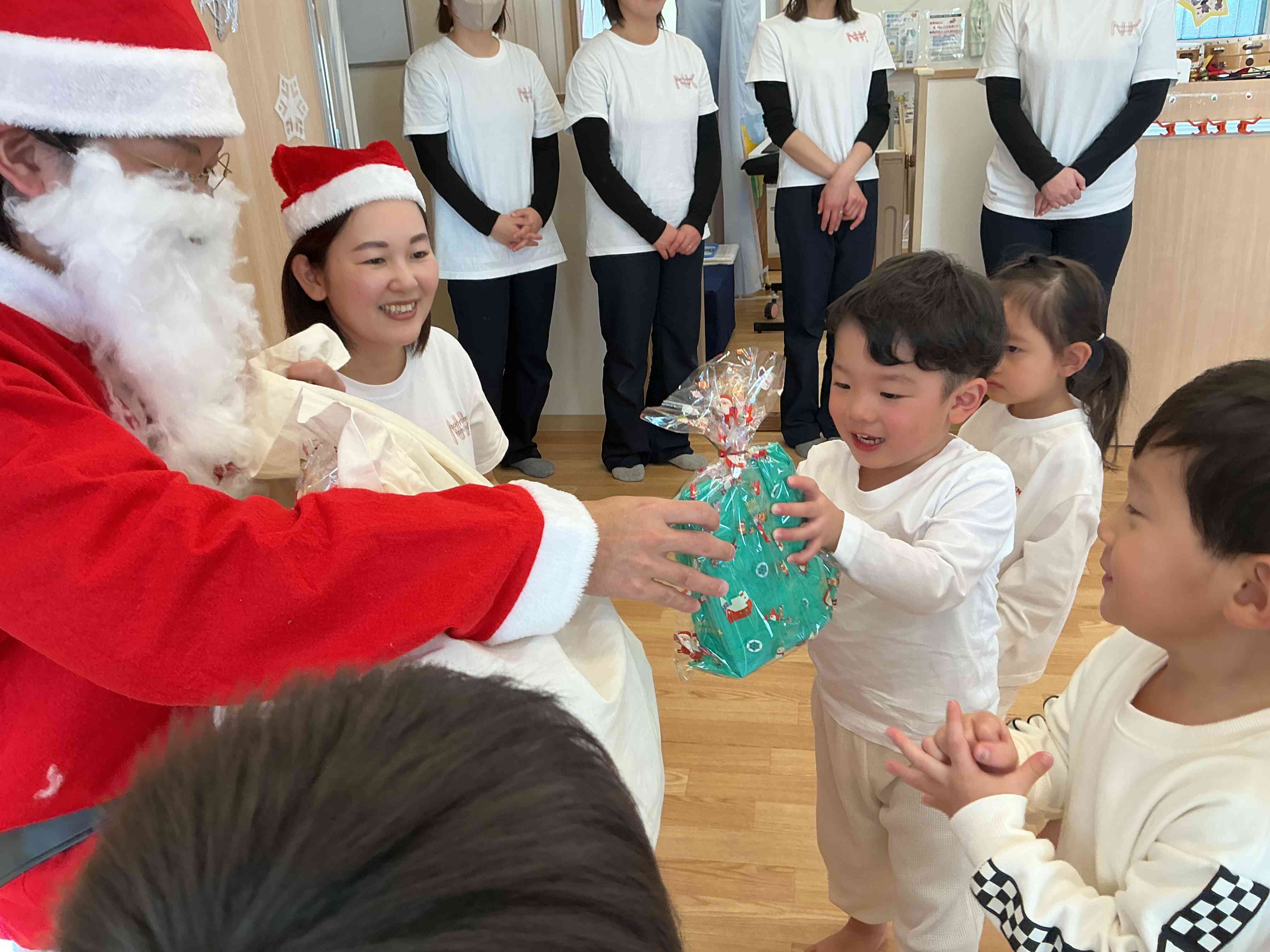 サンタクロースからプレゼントをもらったよ