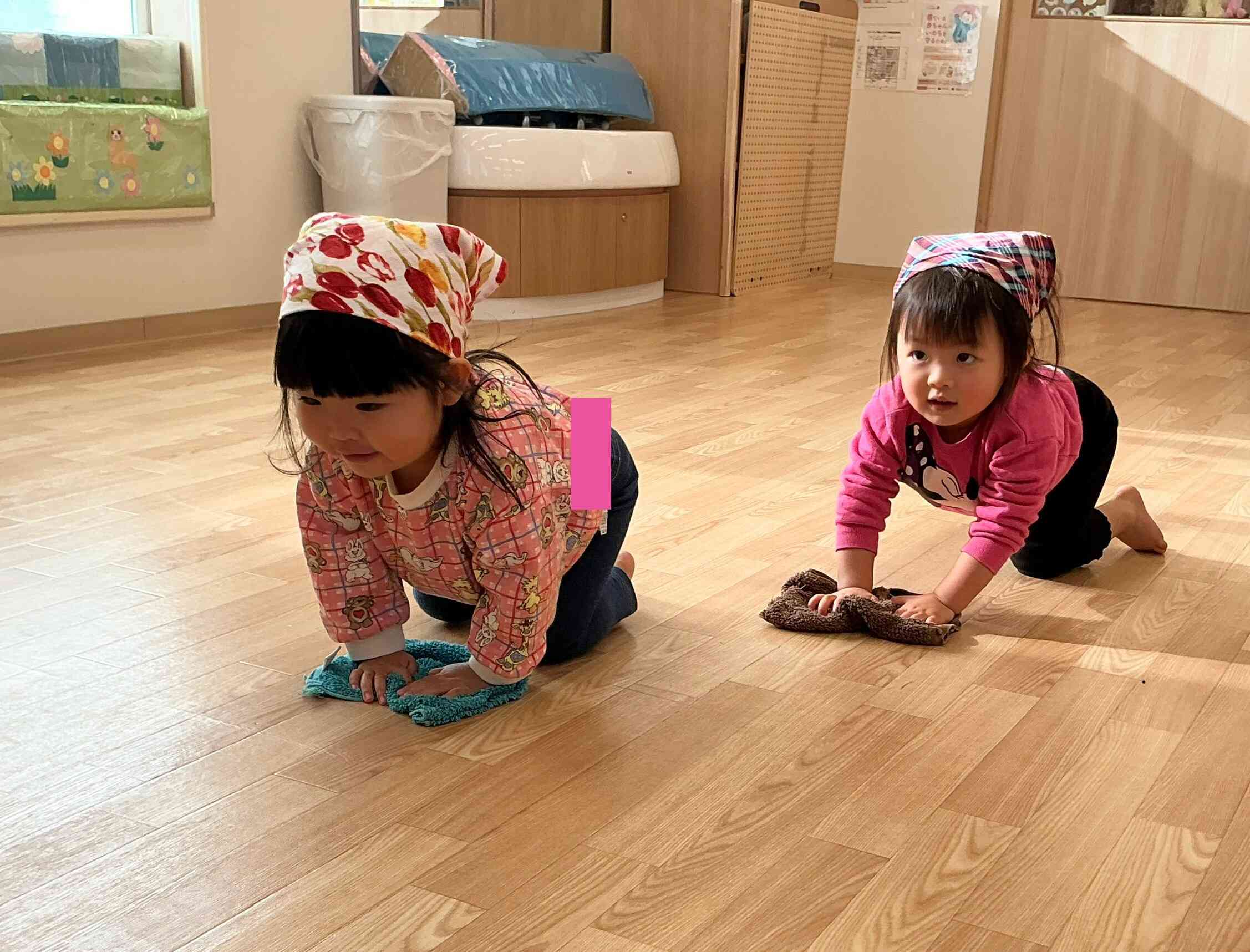 床をピッカピカにするぞー！