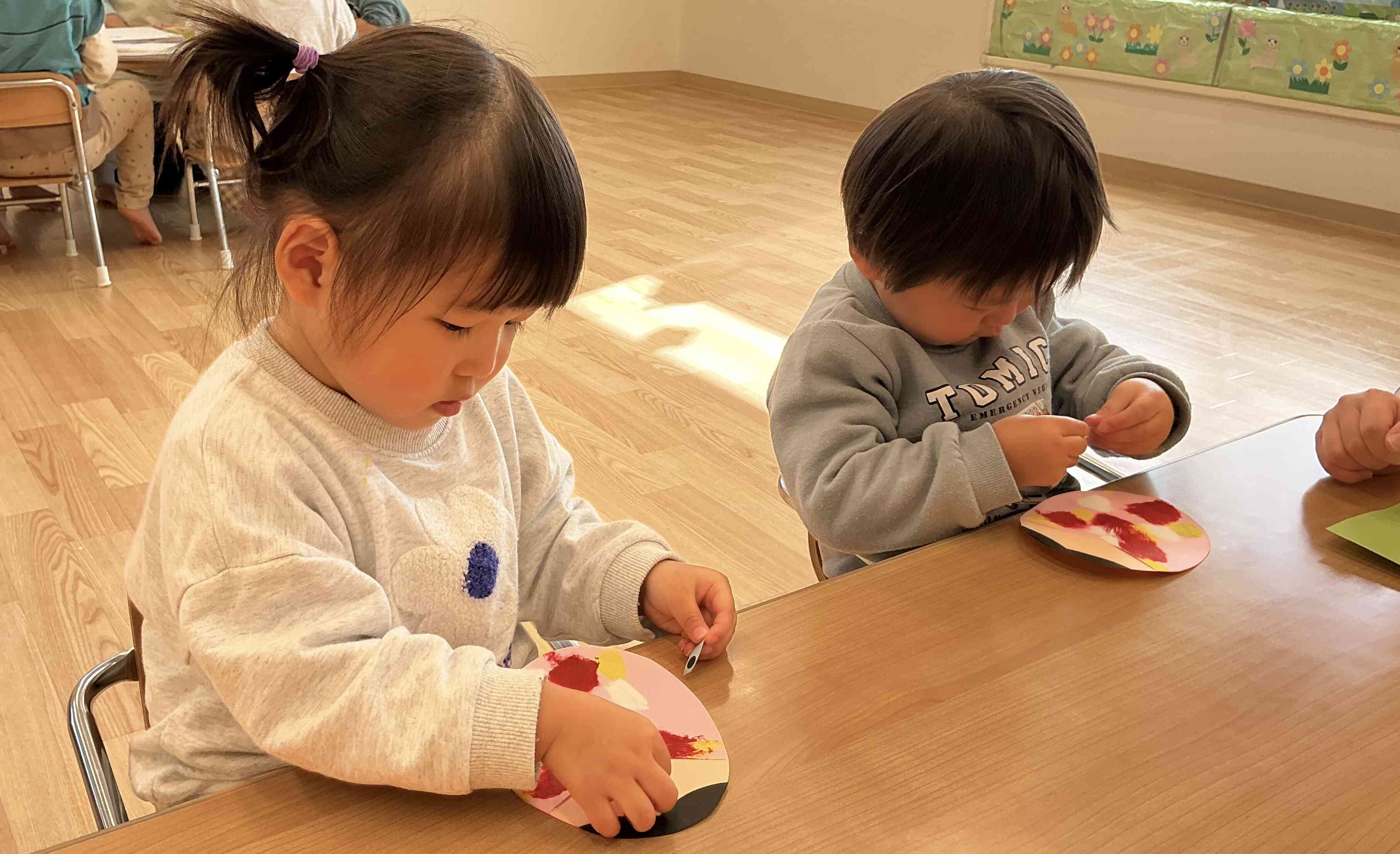 お顔も自分でつけたよ！