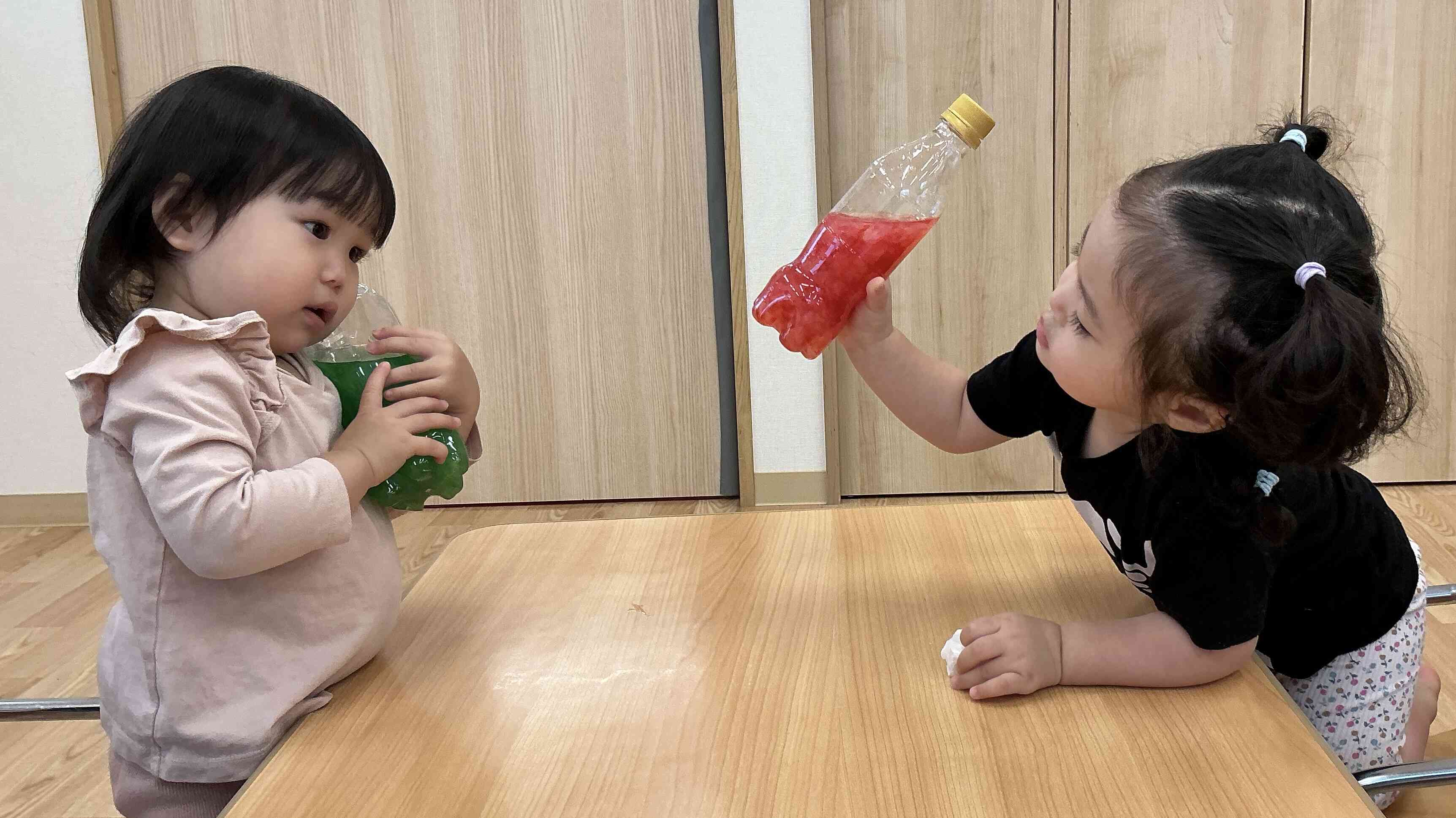 そこへ水を入れると。。。