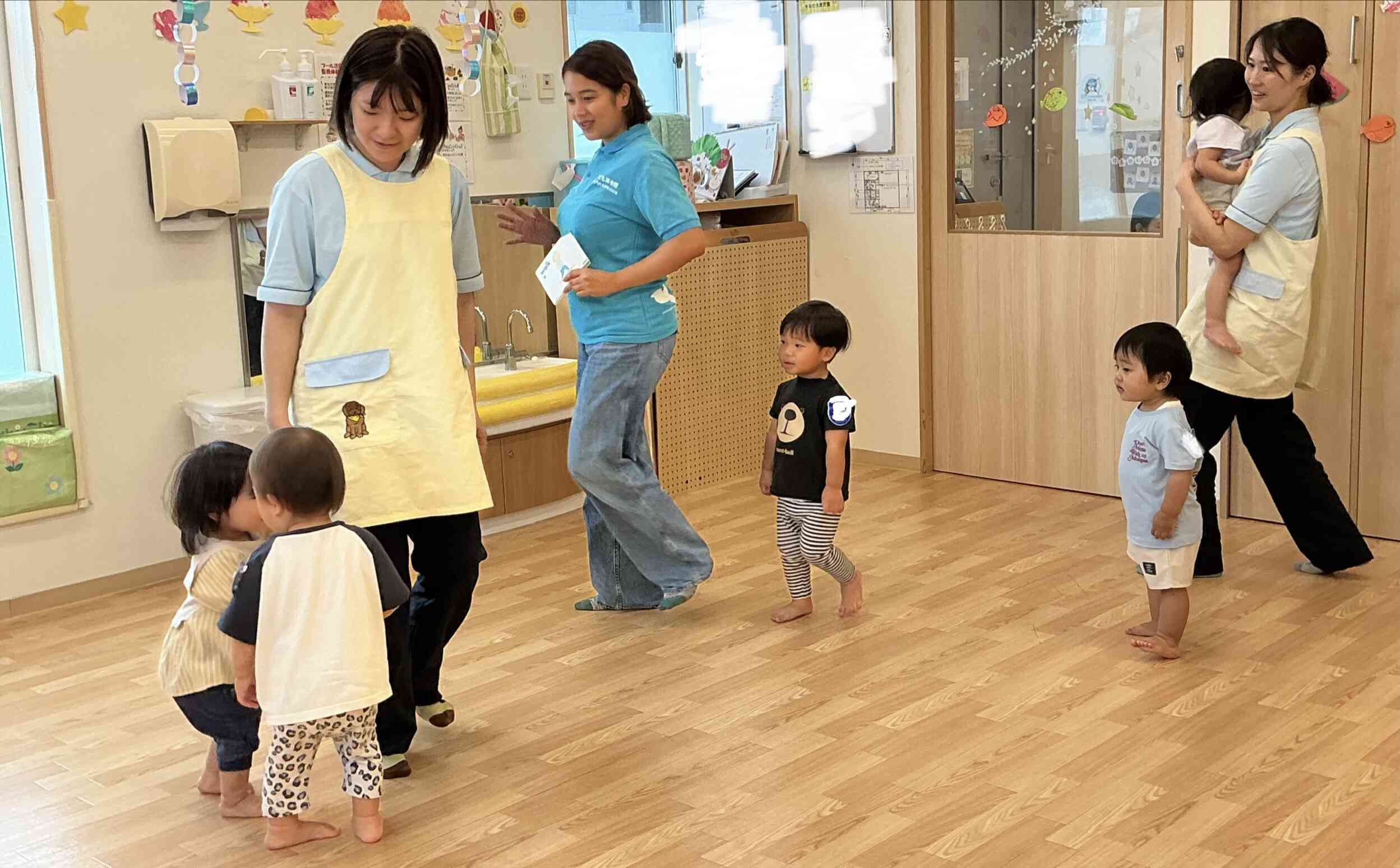 ジェスチャーを真似してみよう