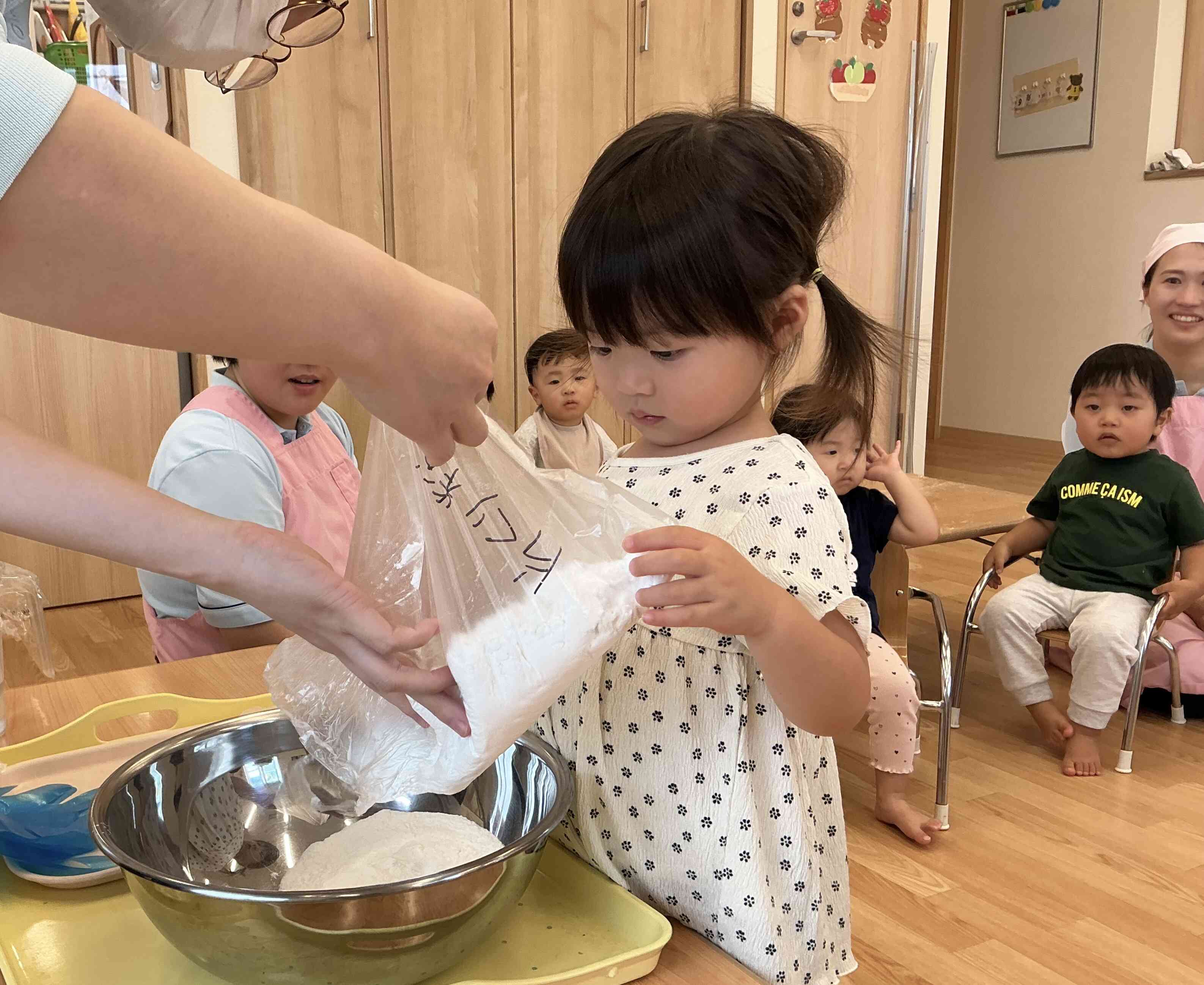 食育活動　月見団子を作ろう（全クラス）