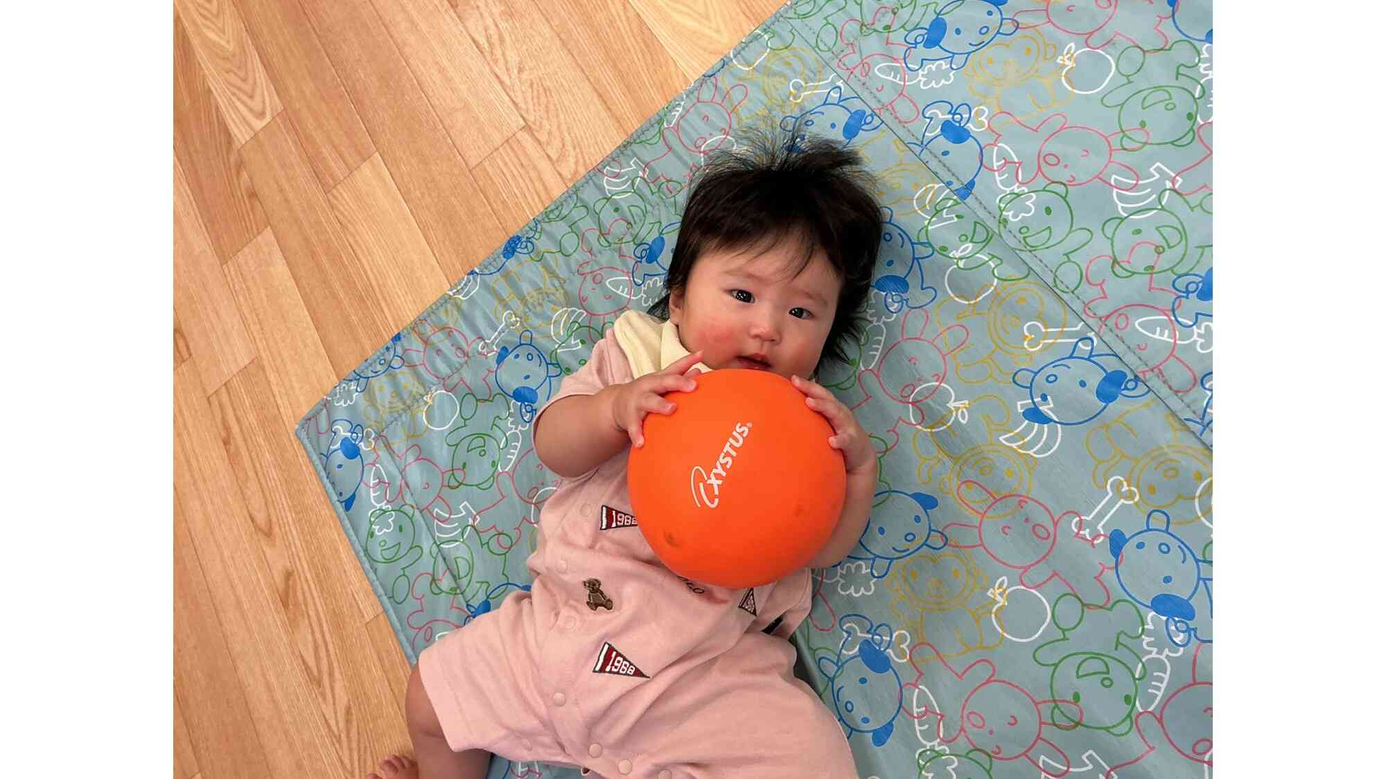 10月のひよこ組の様子(0歳児)