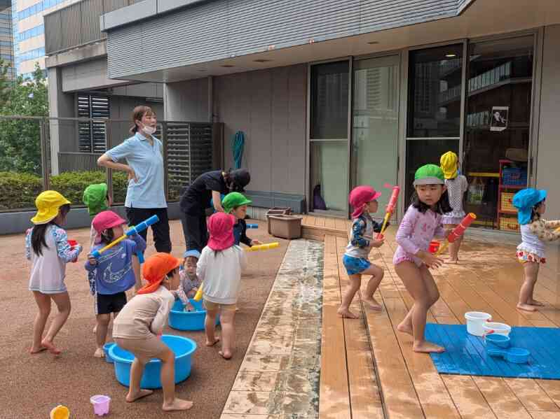 水遊び楽しんでいます！