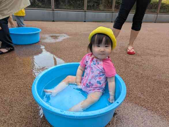 ひよこ組(0歳児）水遊び
