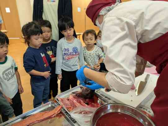 鮭のお腹の中。すごい!!