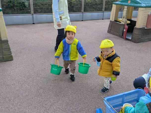 寒いけれど元気いっぱい遊びます!