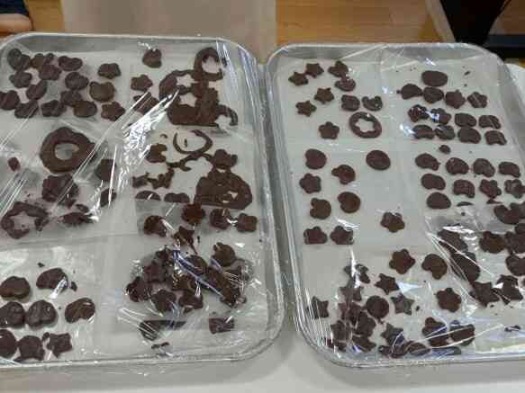 おいしそうに焼き上がりました！いろんな形がありますね。