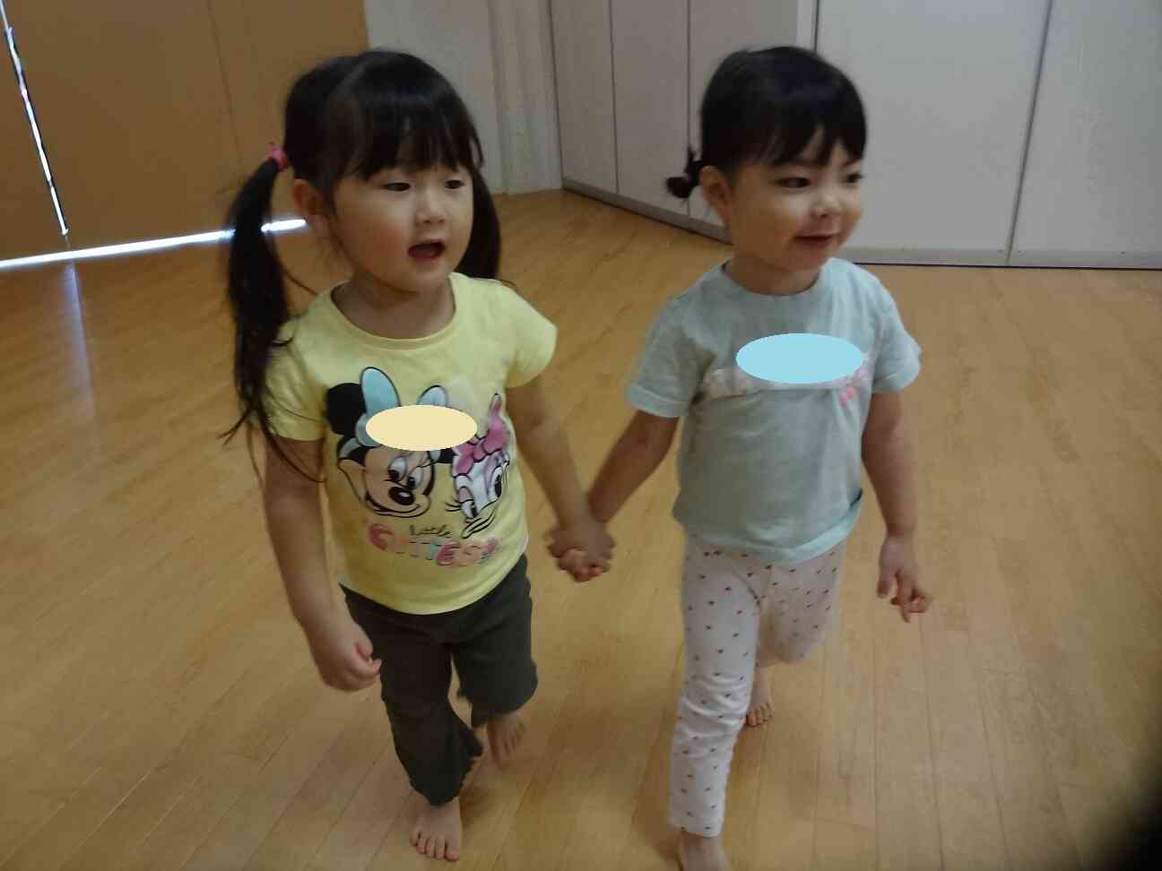 うさぎ組（２歳児クラス）、リトミックの様子♬