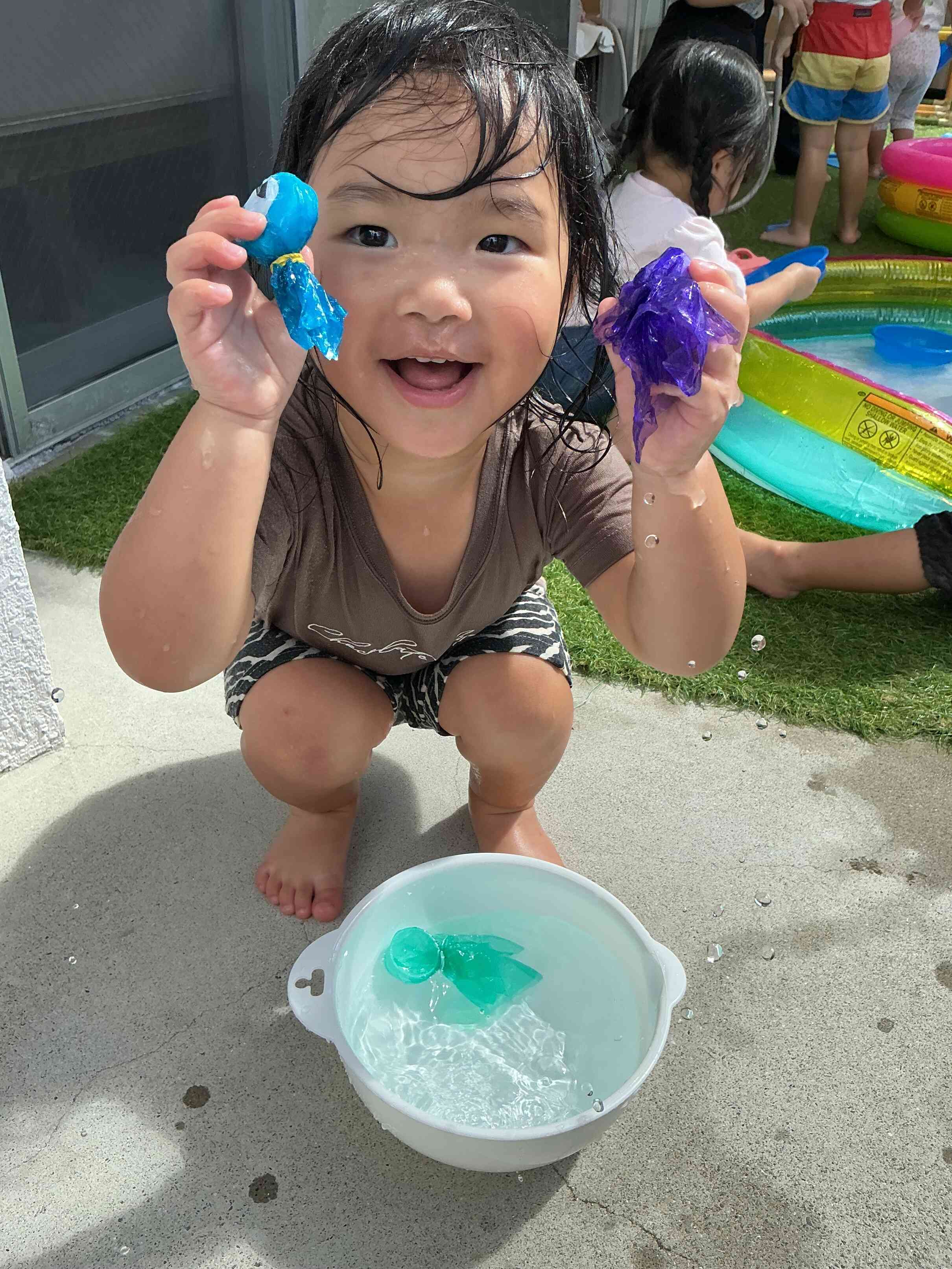 金魚、いっぱいとれたよー！