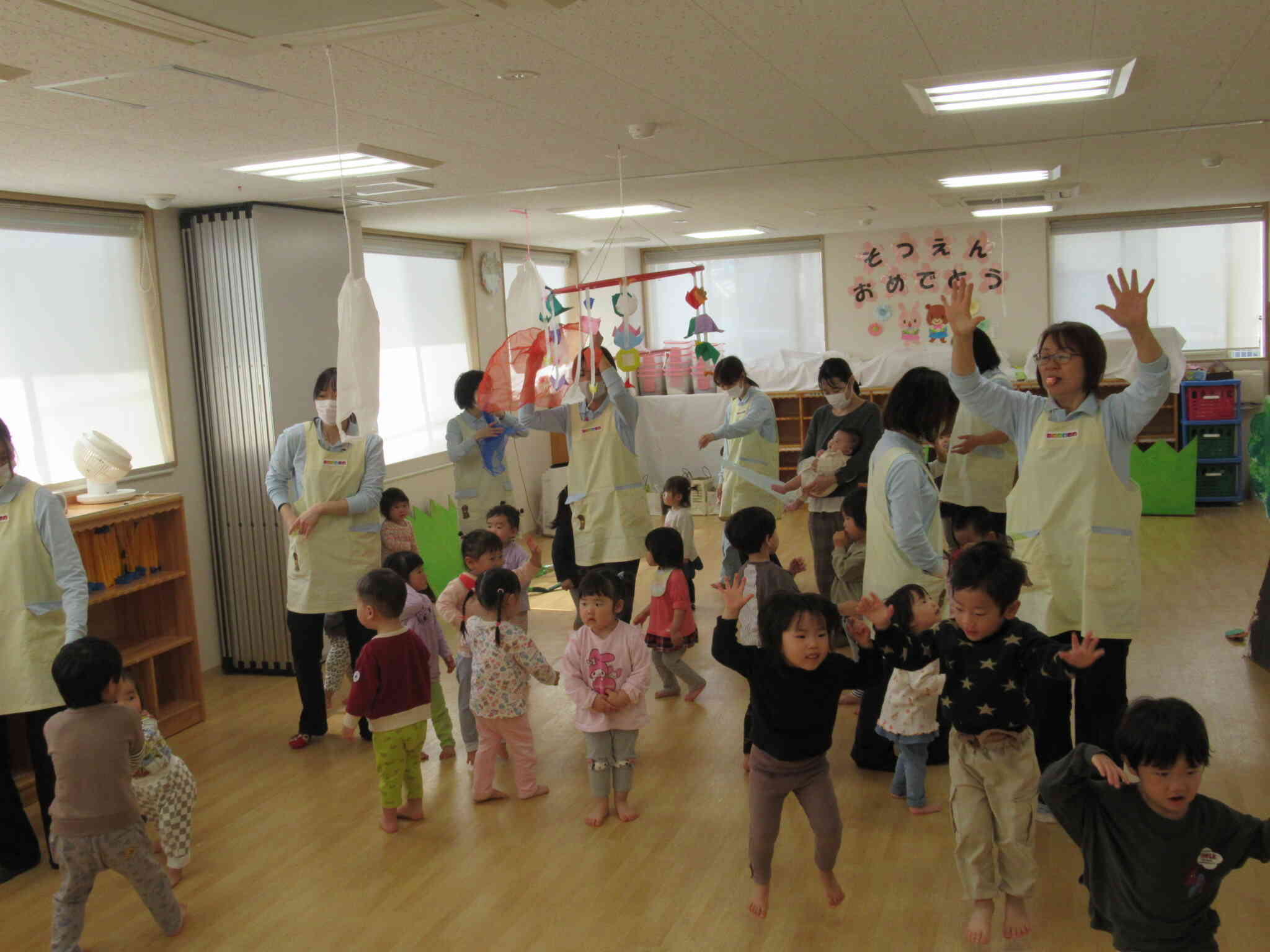 みんなで元気にダンスもしたよ！