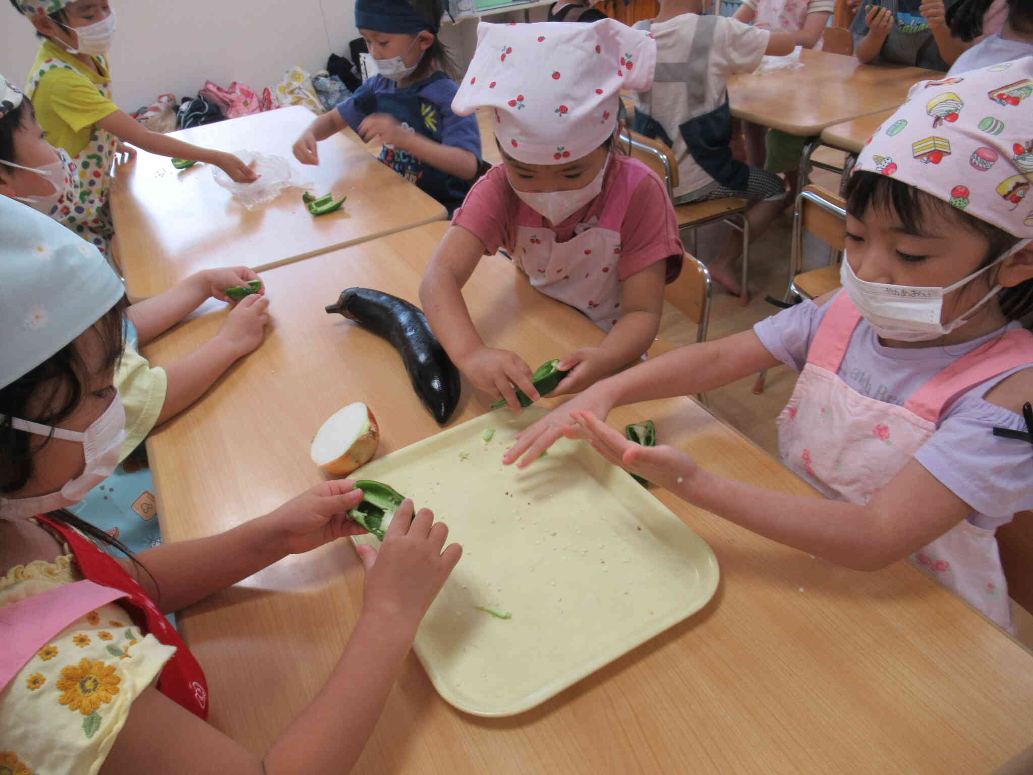食育　５歳児クラス　夏野菜カレー作り