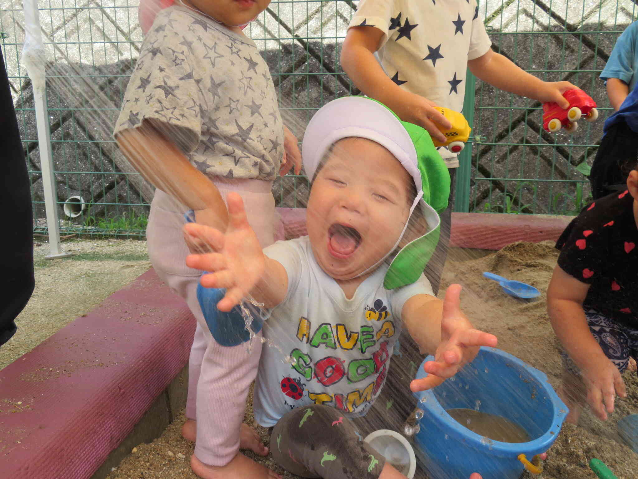 おもいっきりどろんこ遊び