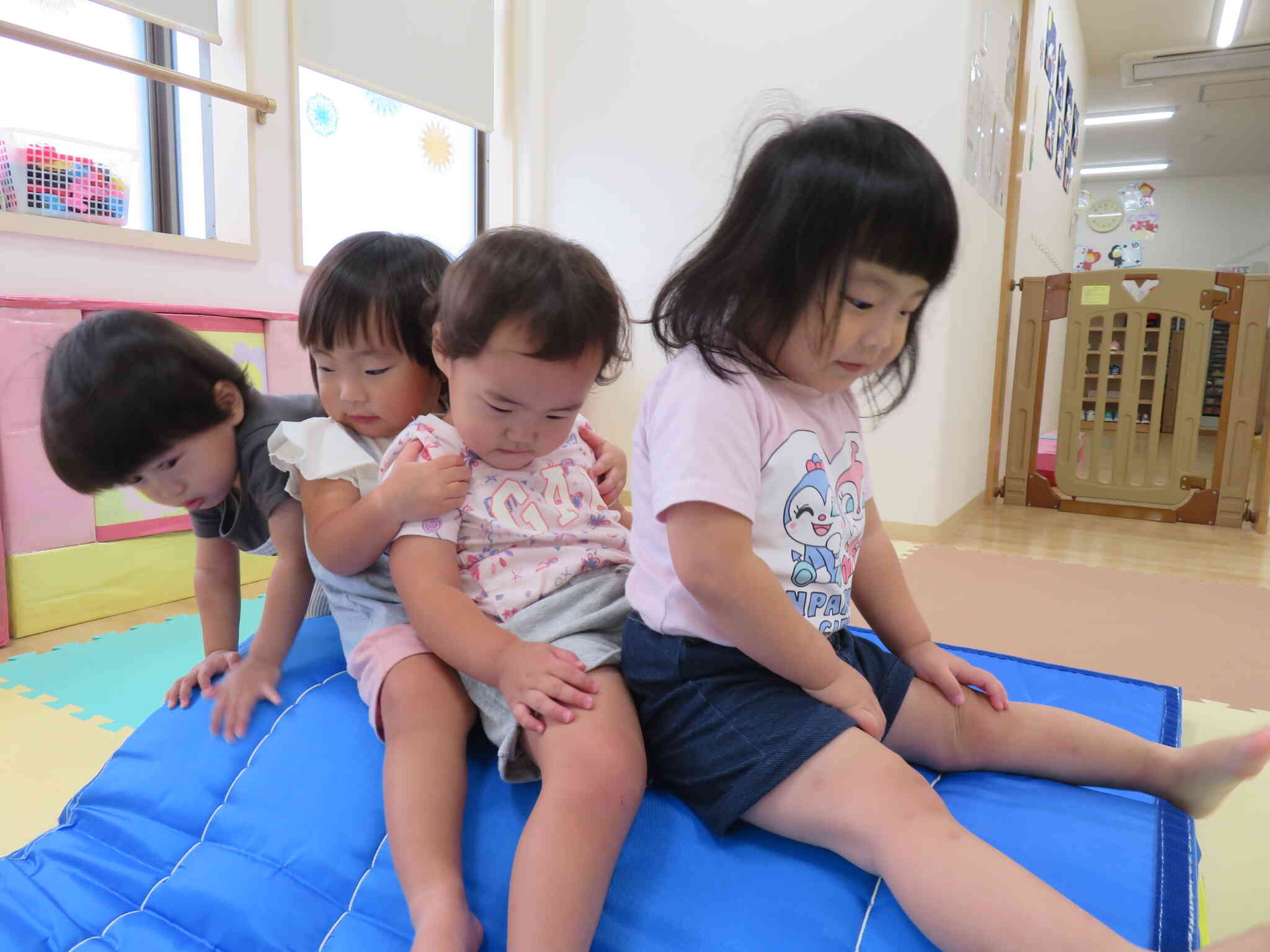 そっとお乗りくださ~い