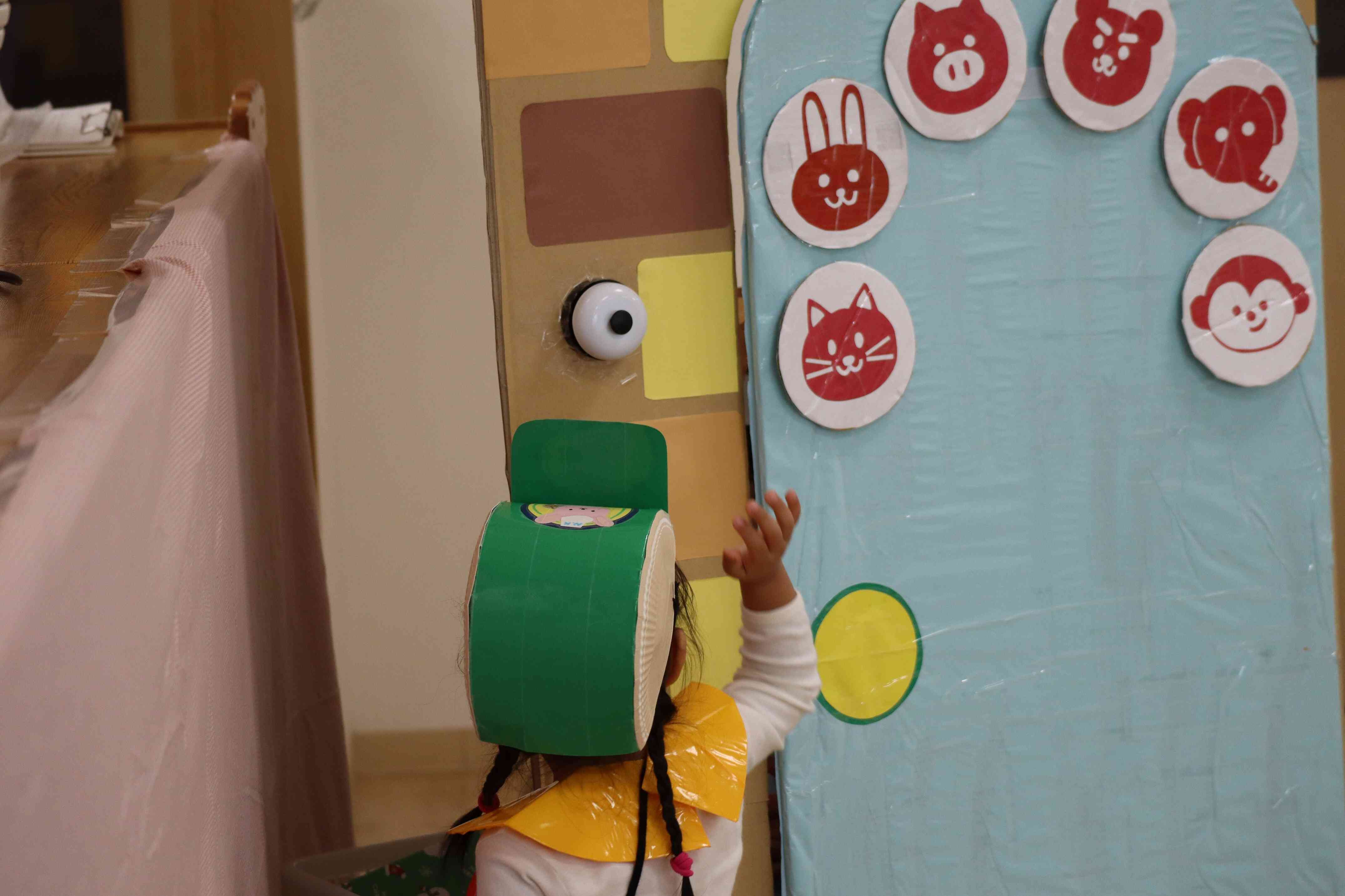 呼び鈴押すのとっても上手だったね。