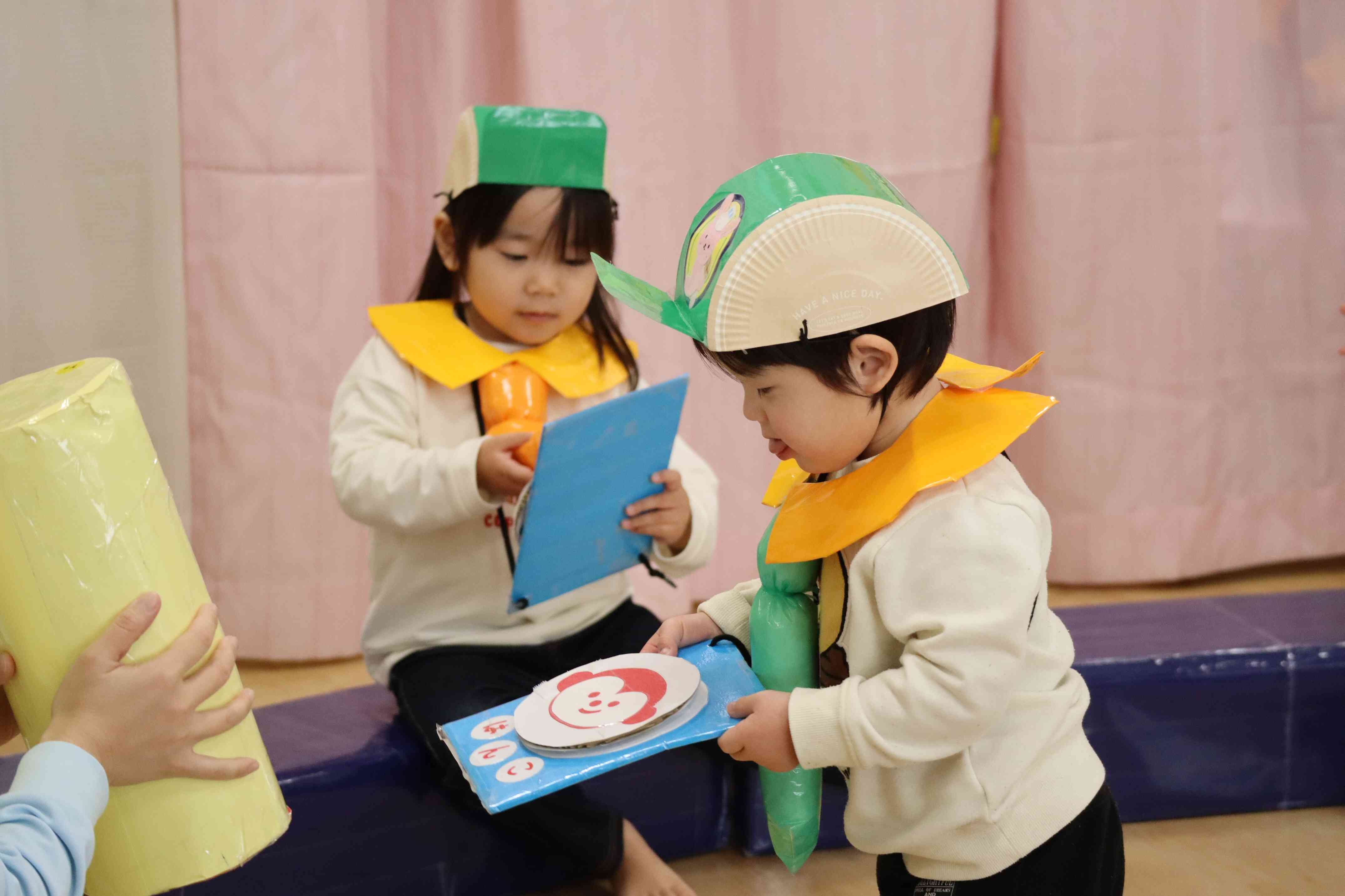 ほら！こんなにきれいなはんこもらったよ。