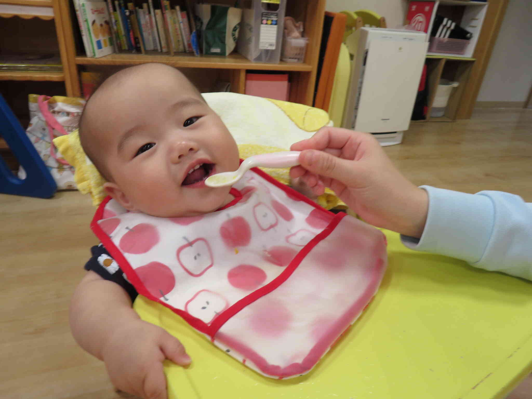 離乳食始まりました♪