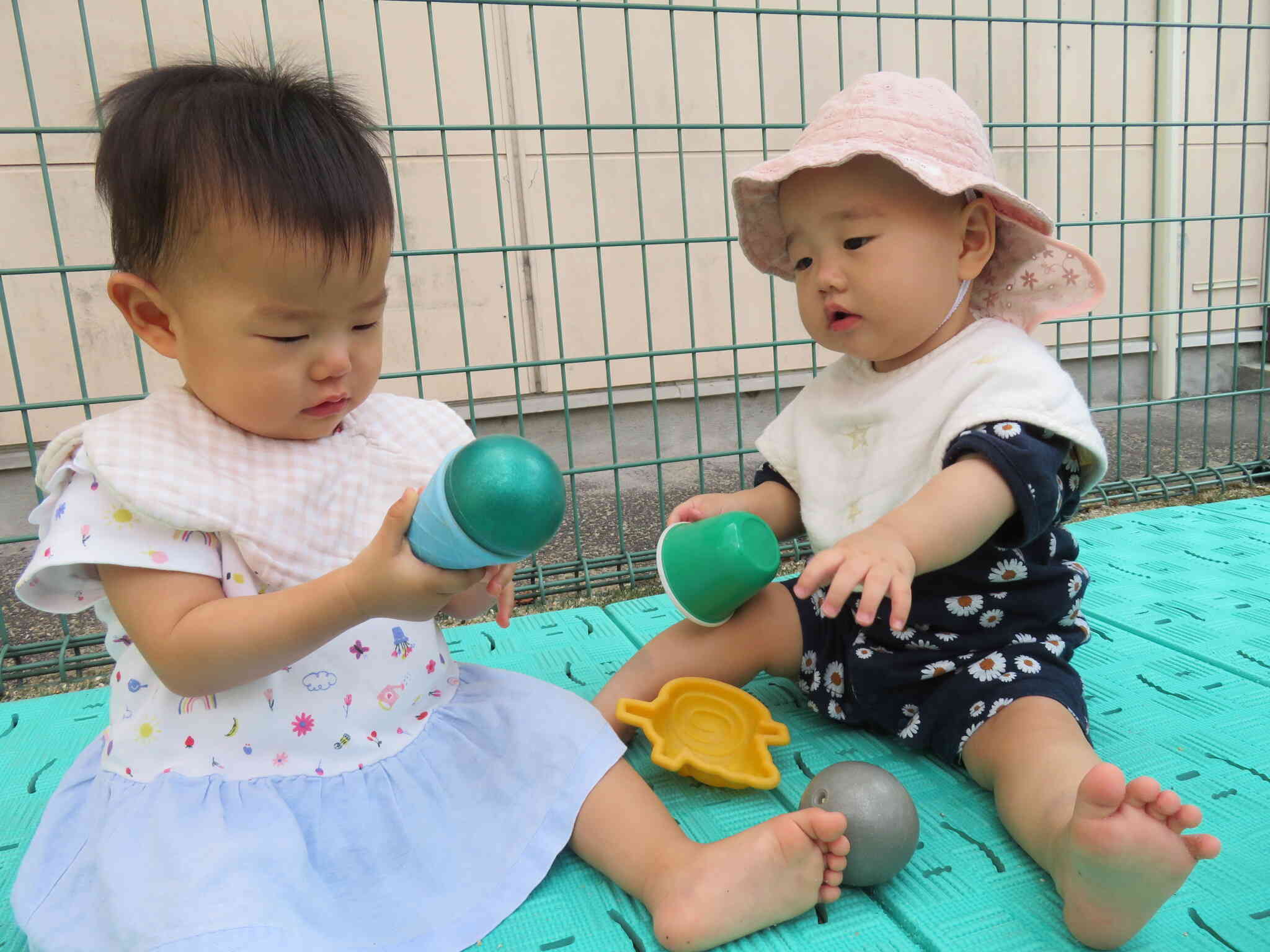 お外、気持ちいいね♪