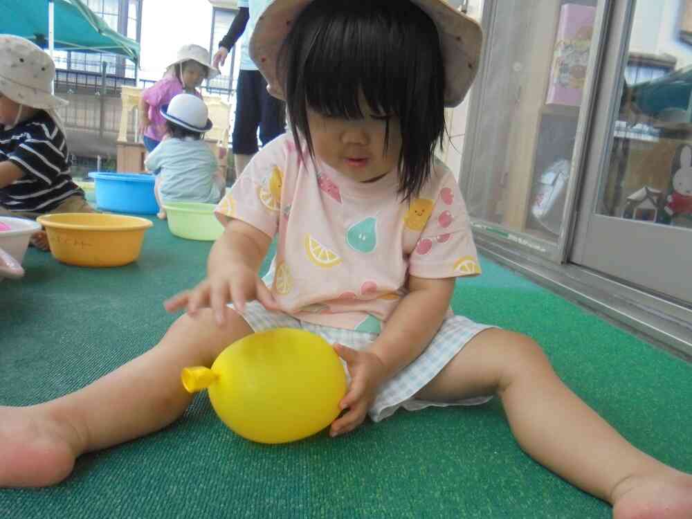 ポンポン弾んで楽しいね♪