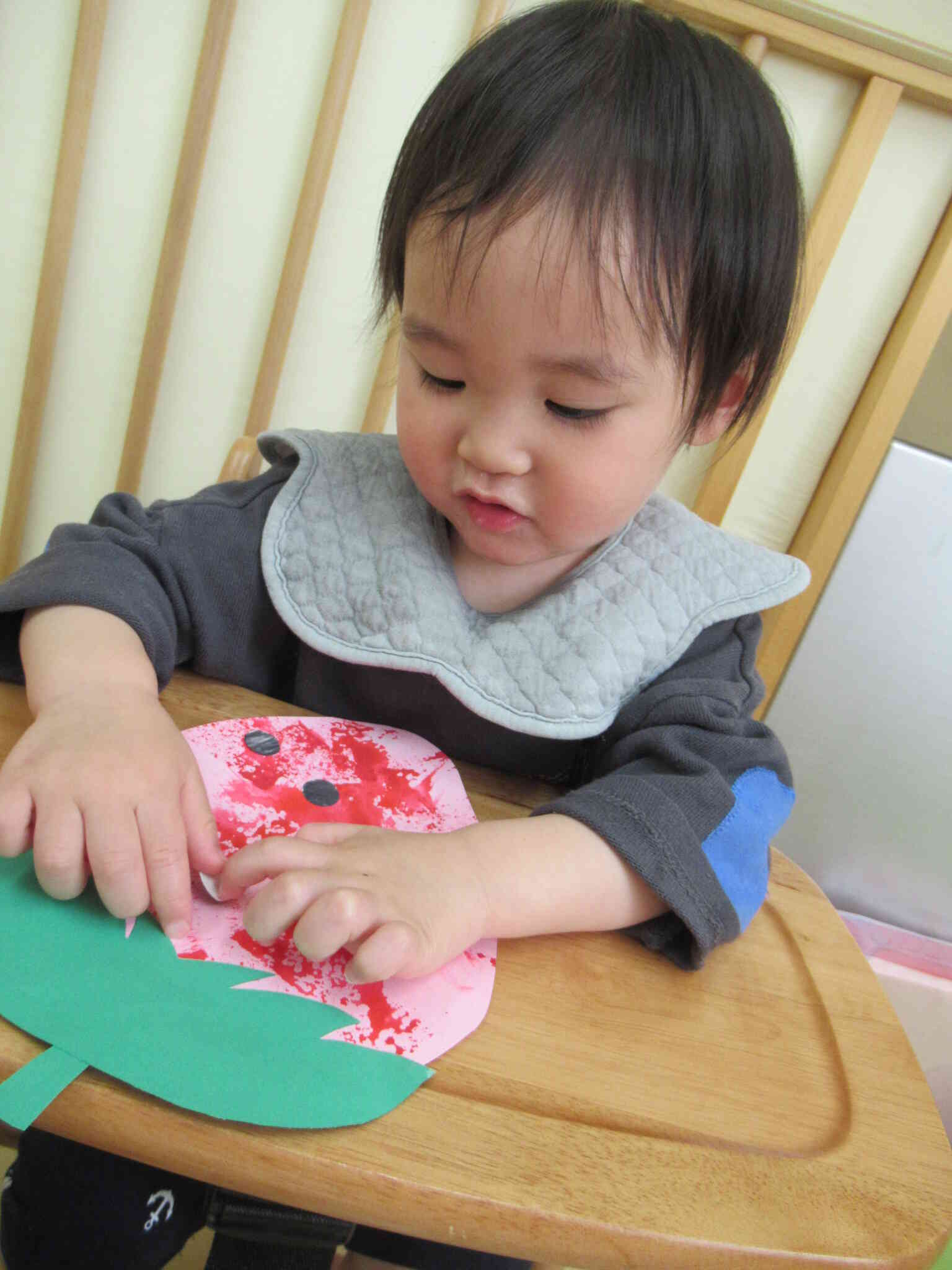 シールも上手に貼れたよ。