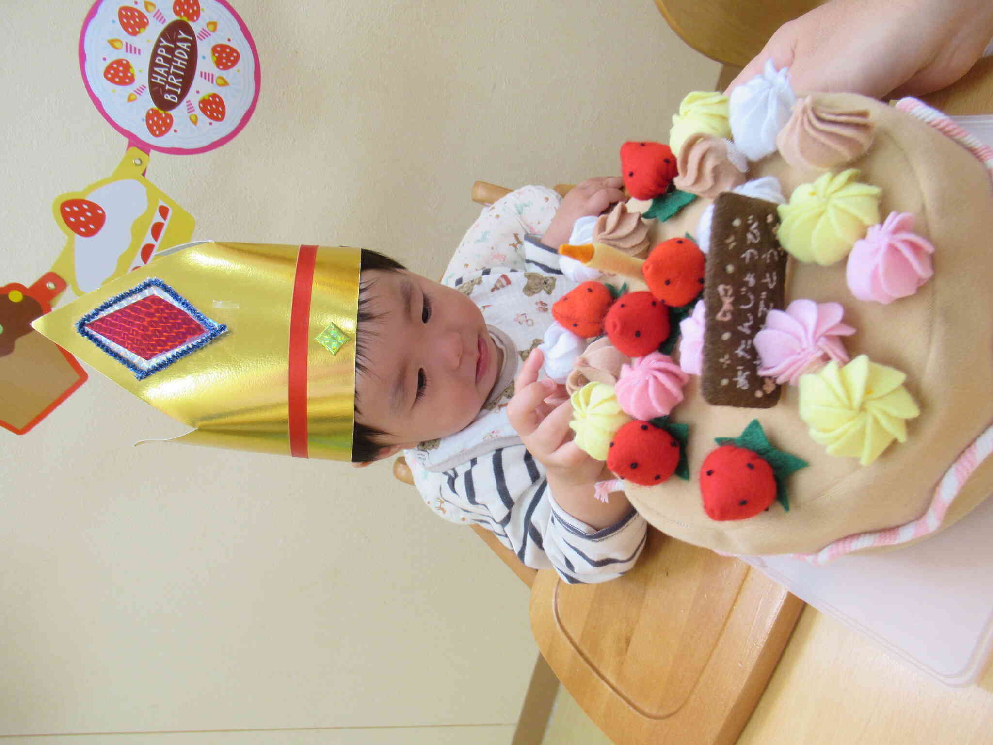 ケーキを食べたそうにしていました。