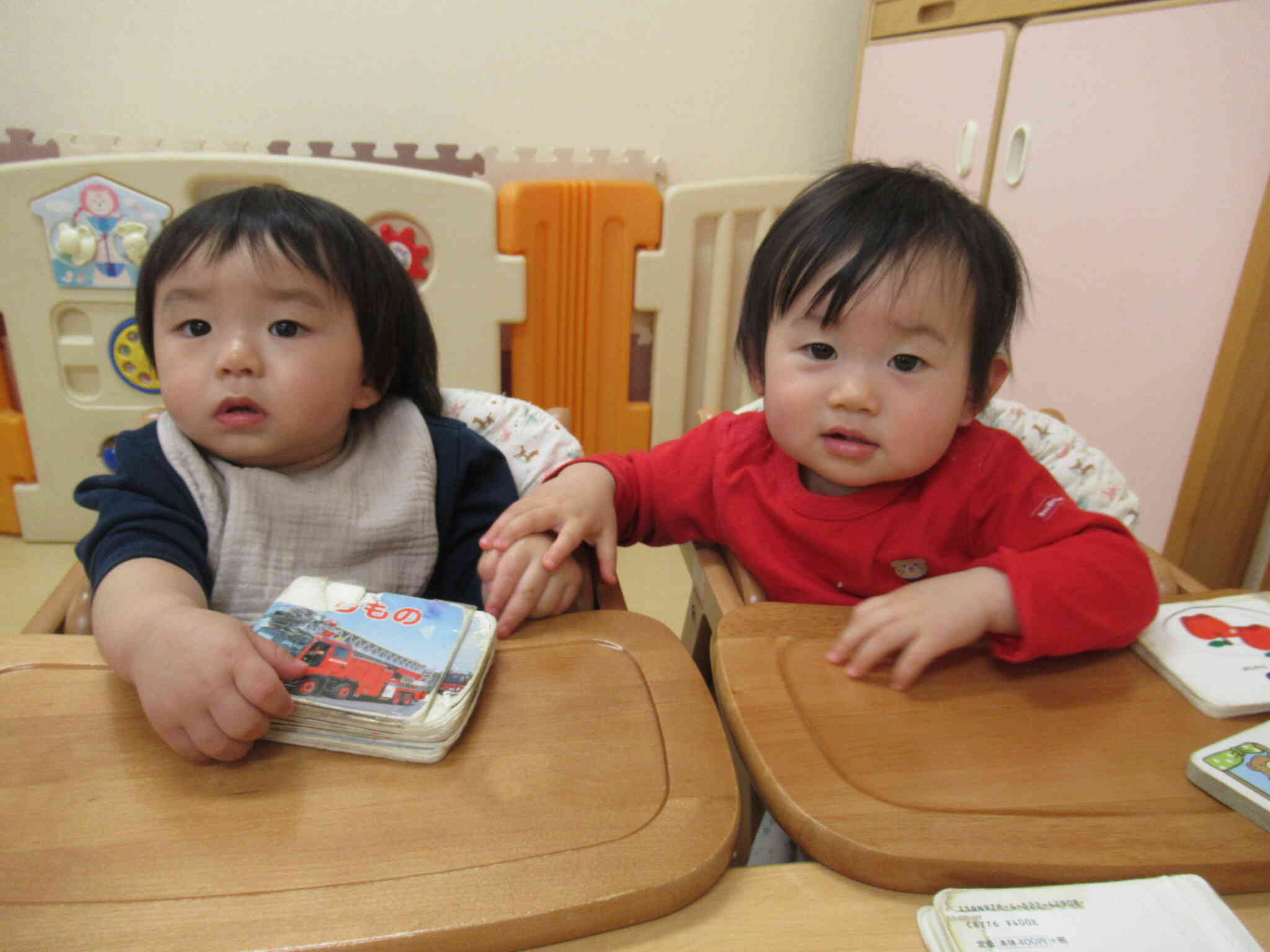 仲良し０歳児さん