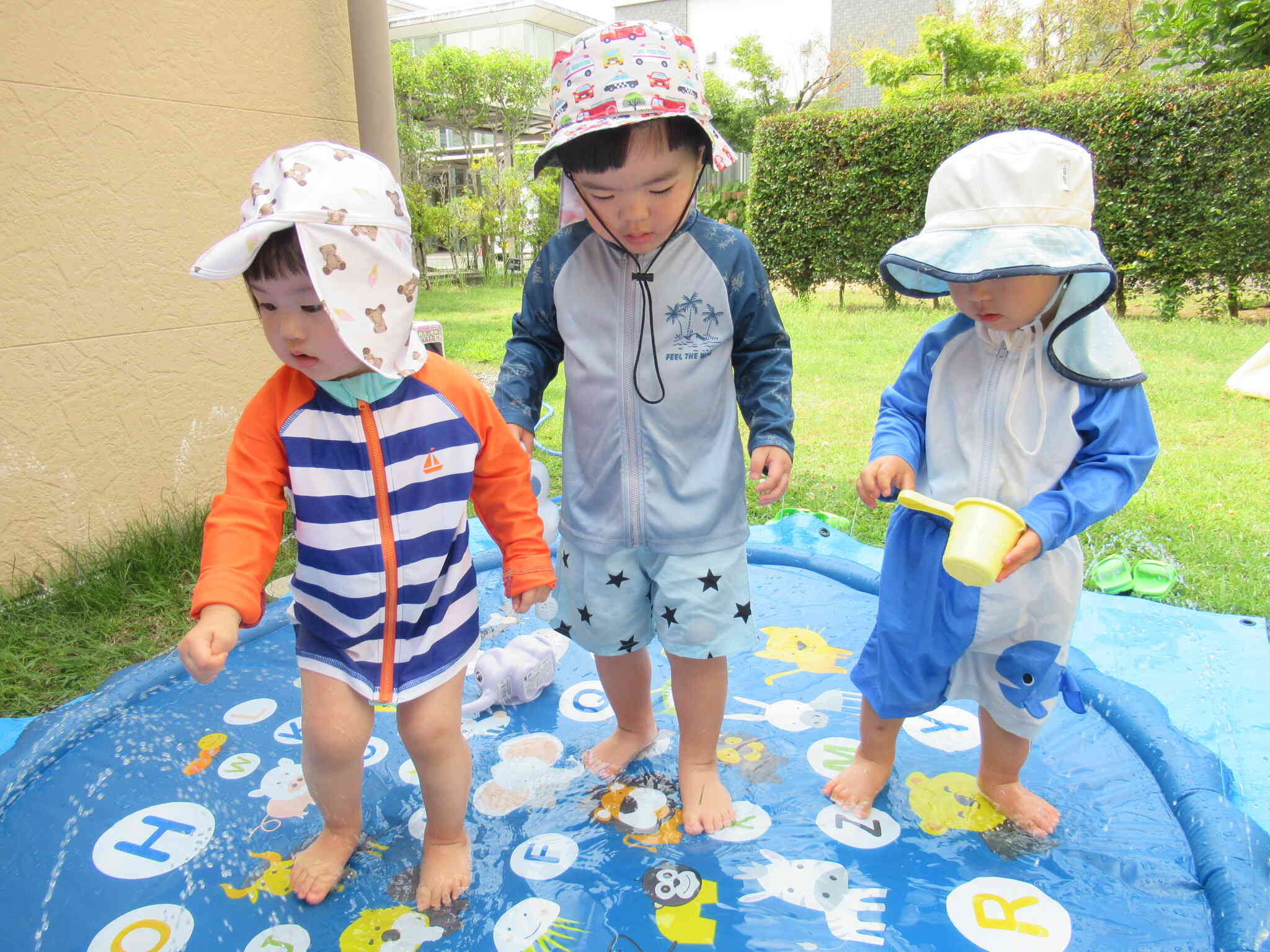 みんなで水あそび
