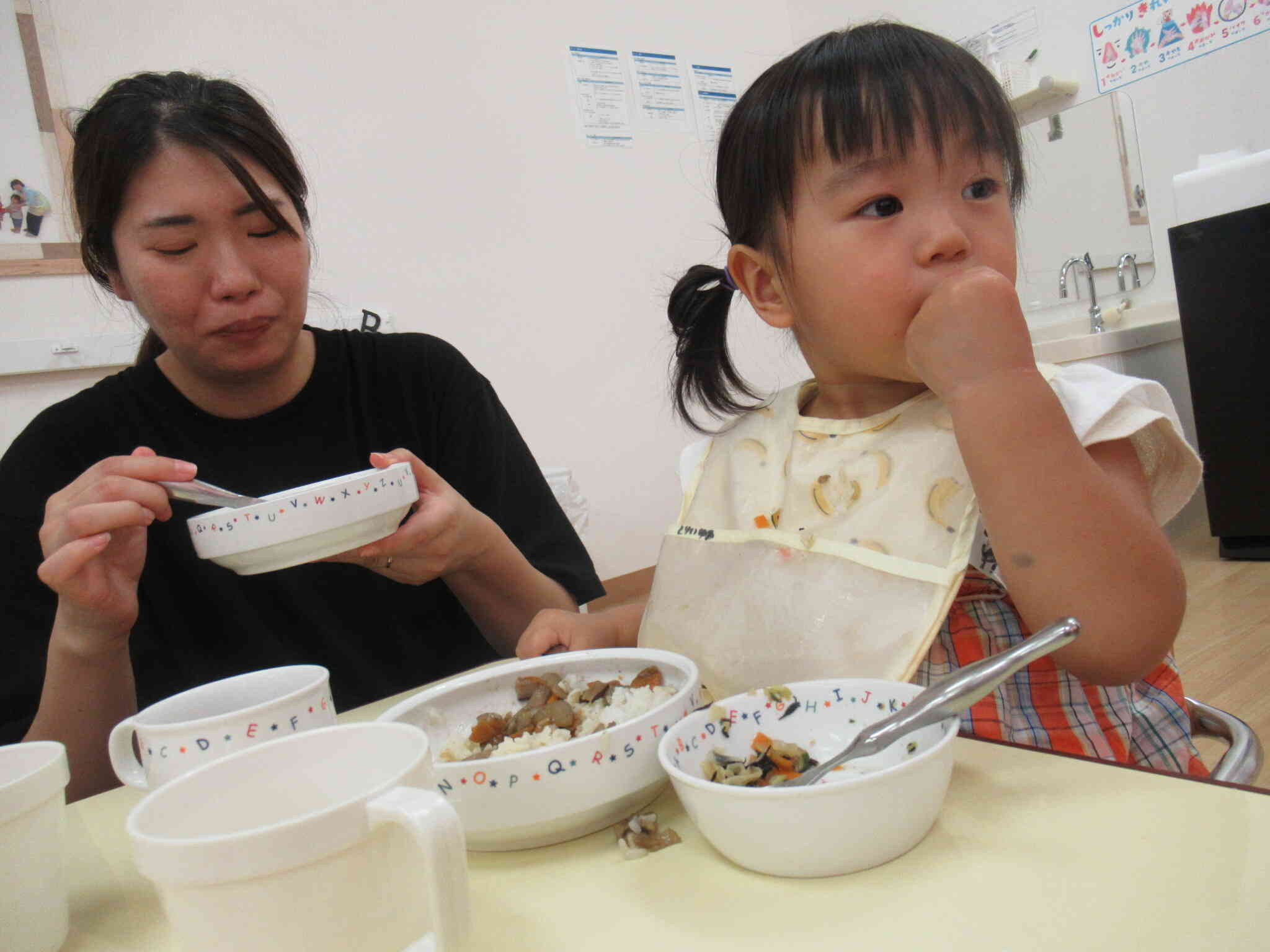 美味しい給食もりもり食べま～す
