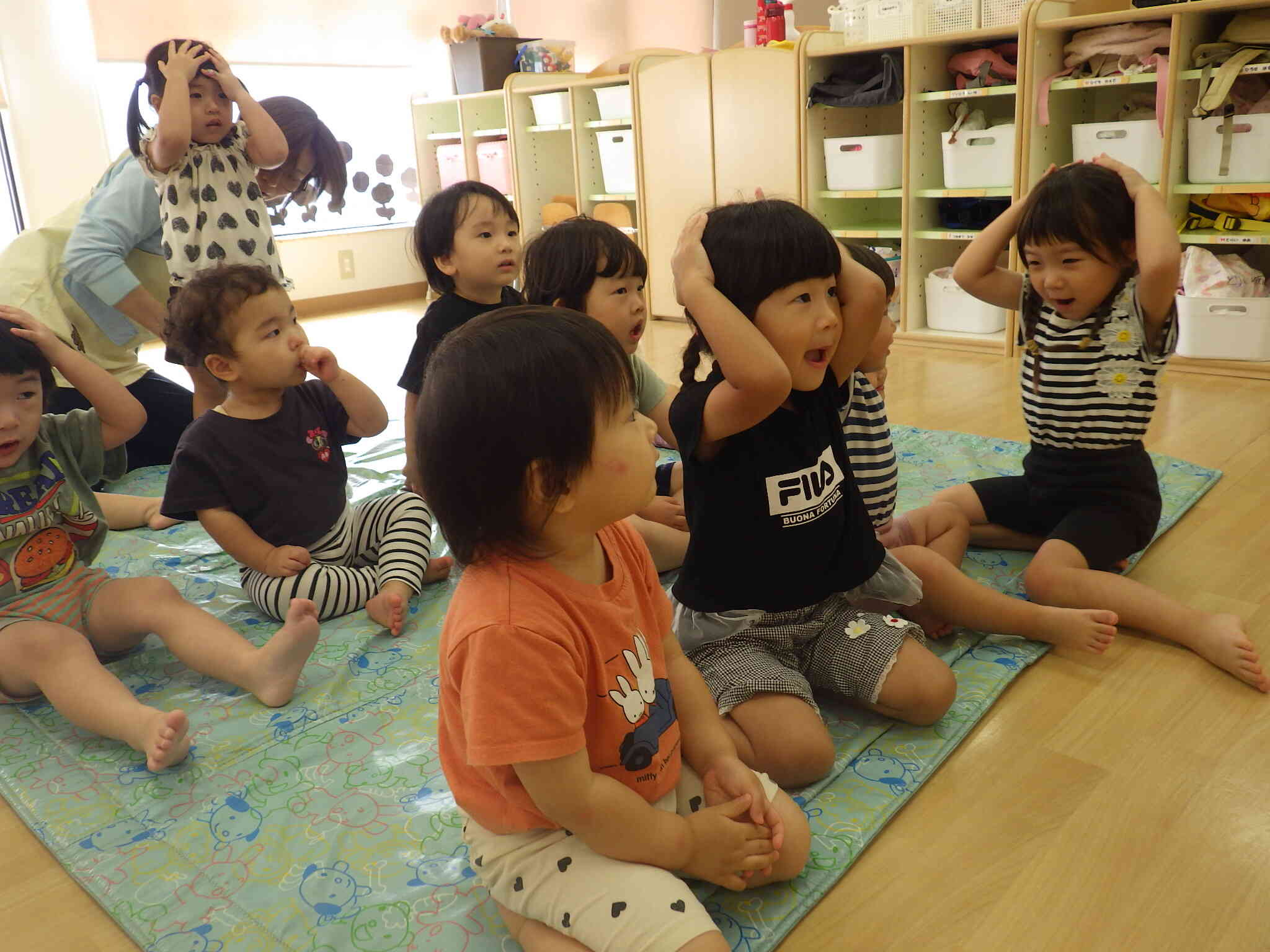 手遊びもしたよ♪