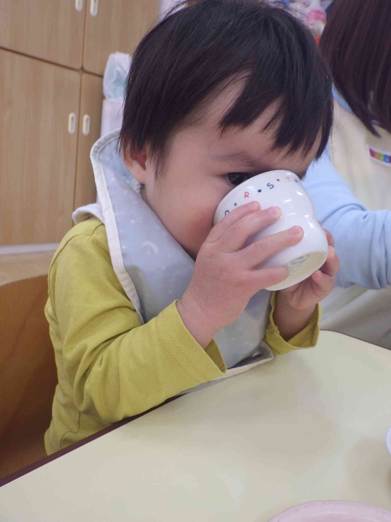 おやつ時間(ひよこ組)