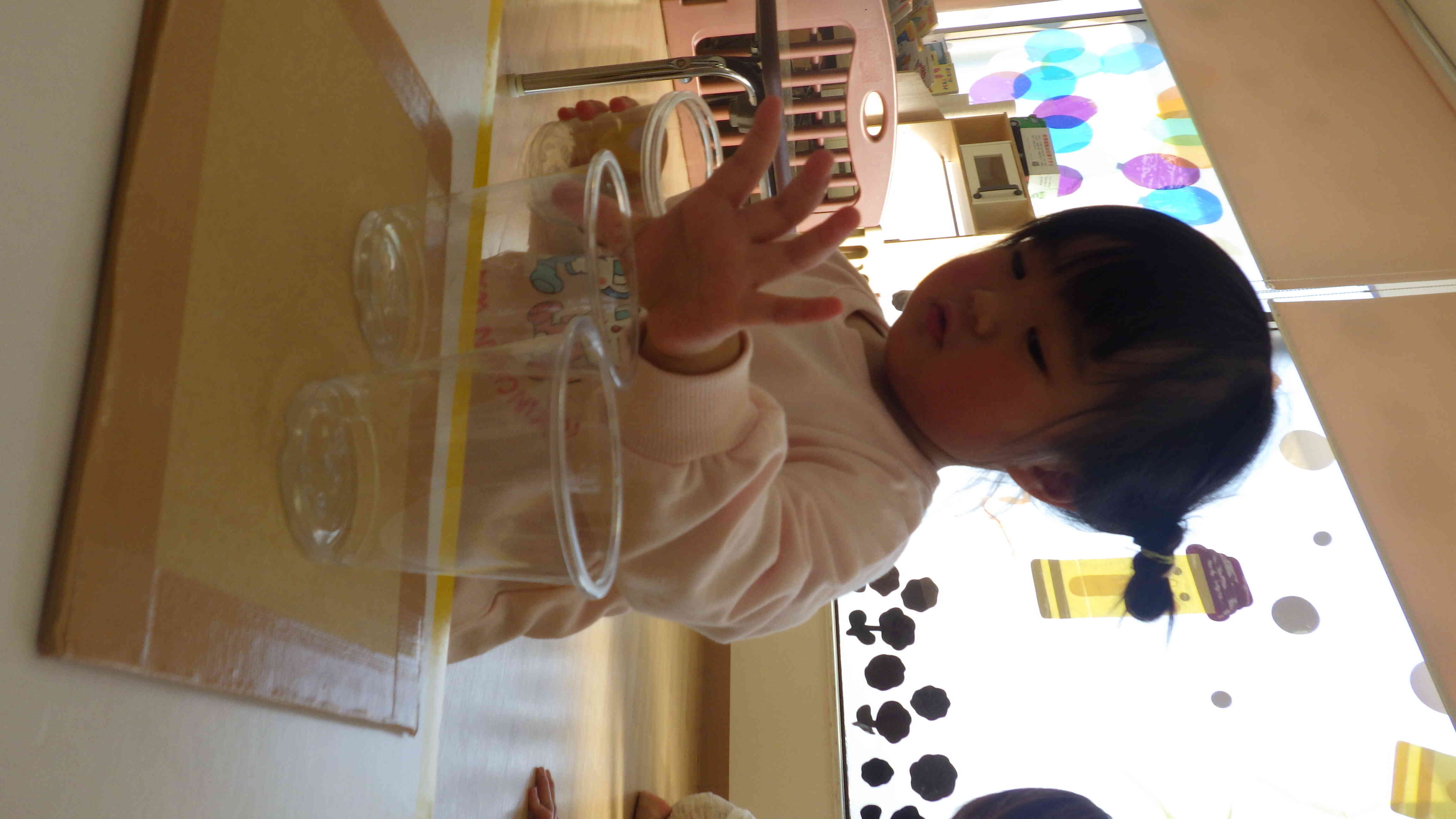 わたしはコップをきれいに並べて。。。