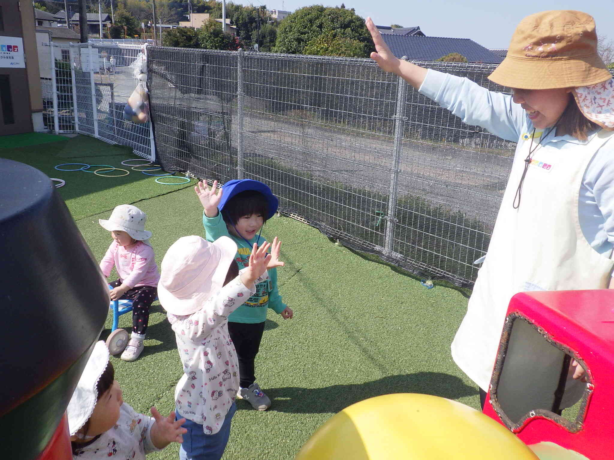 待て待てシャボン玉～♪