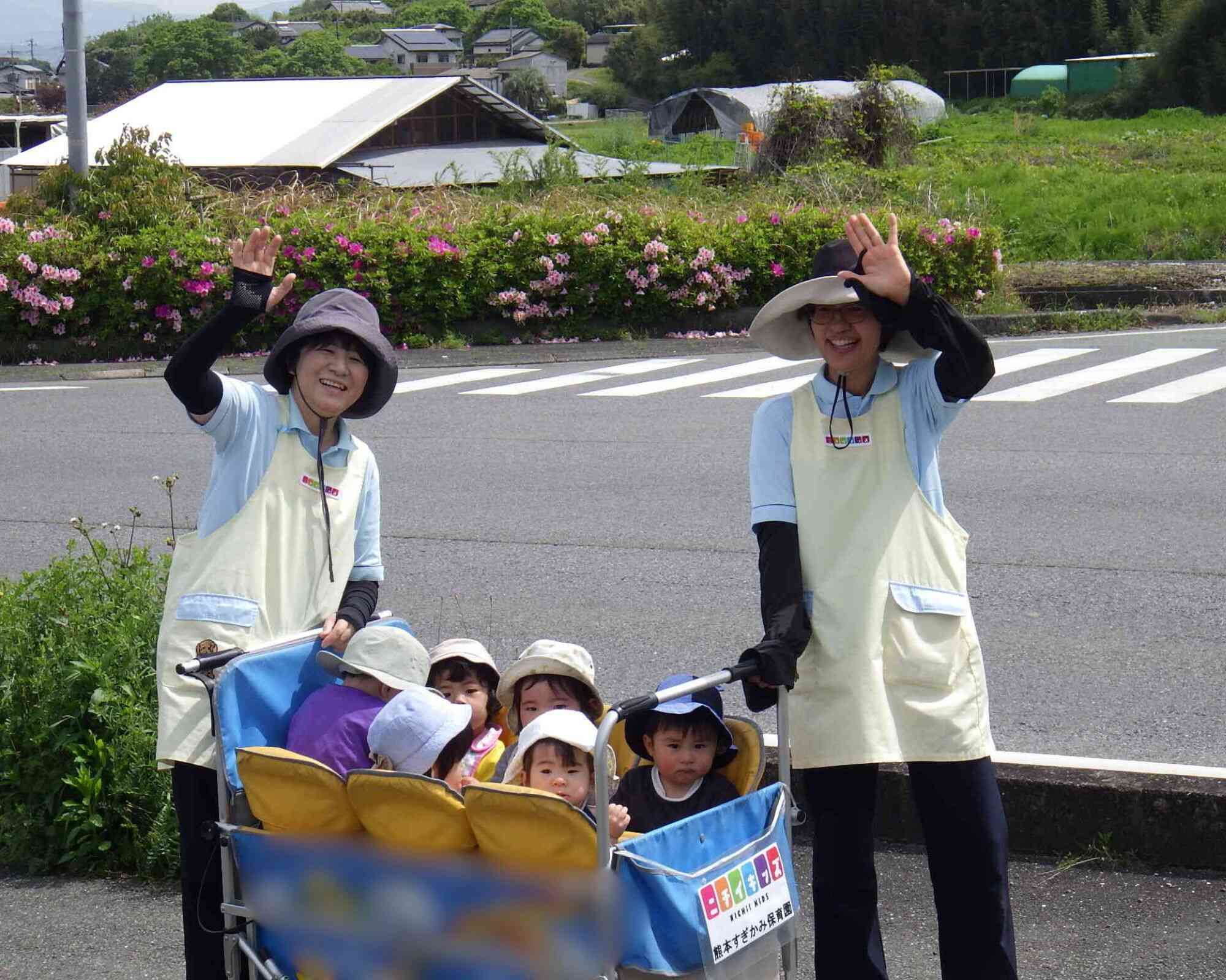 お外を楽しむあひるさん